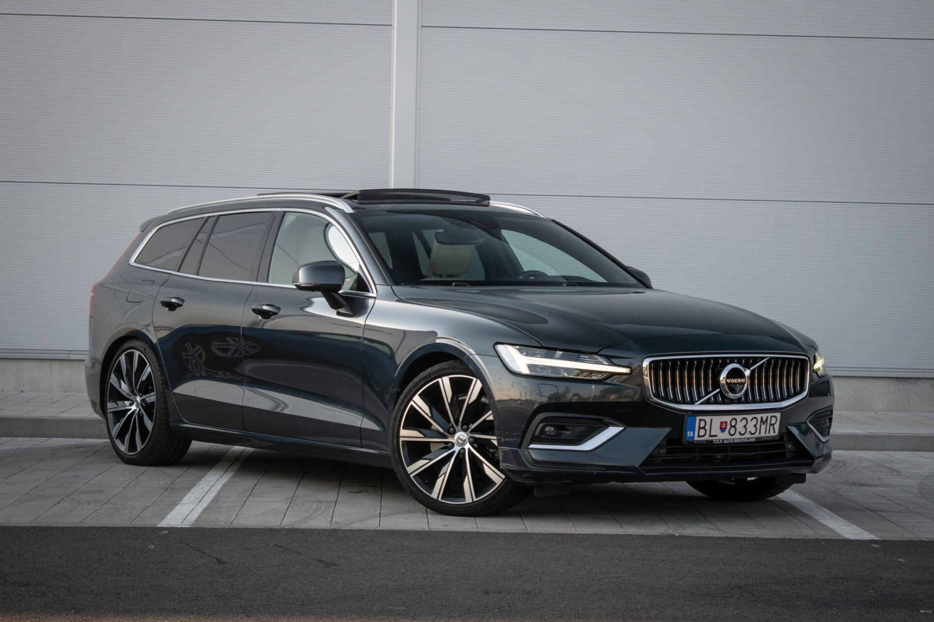 Volvo V60 - fotka 4