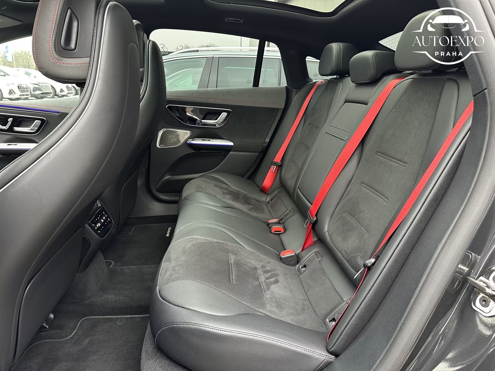 Mercedes-Benz EQE, 43 AMG 4Matic*LED*PANORAMA - fotka 6