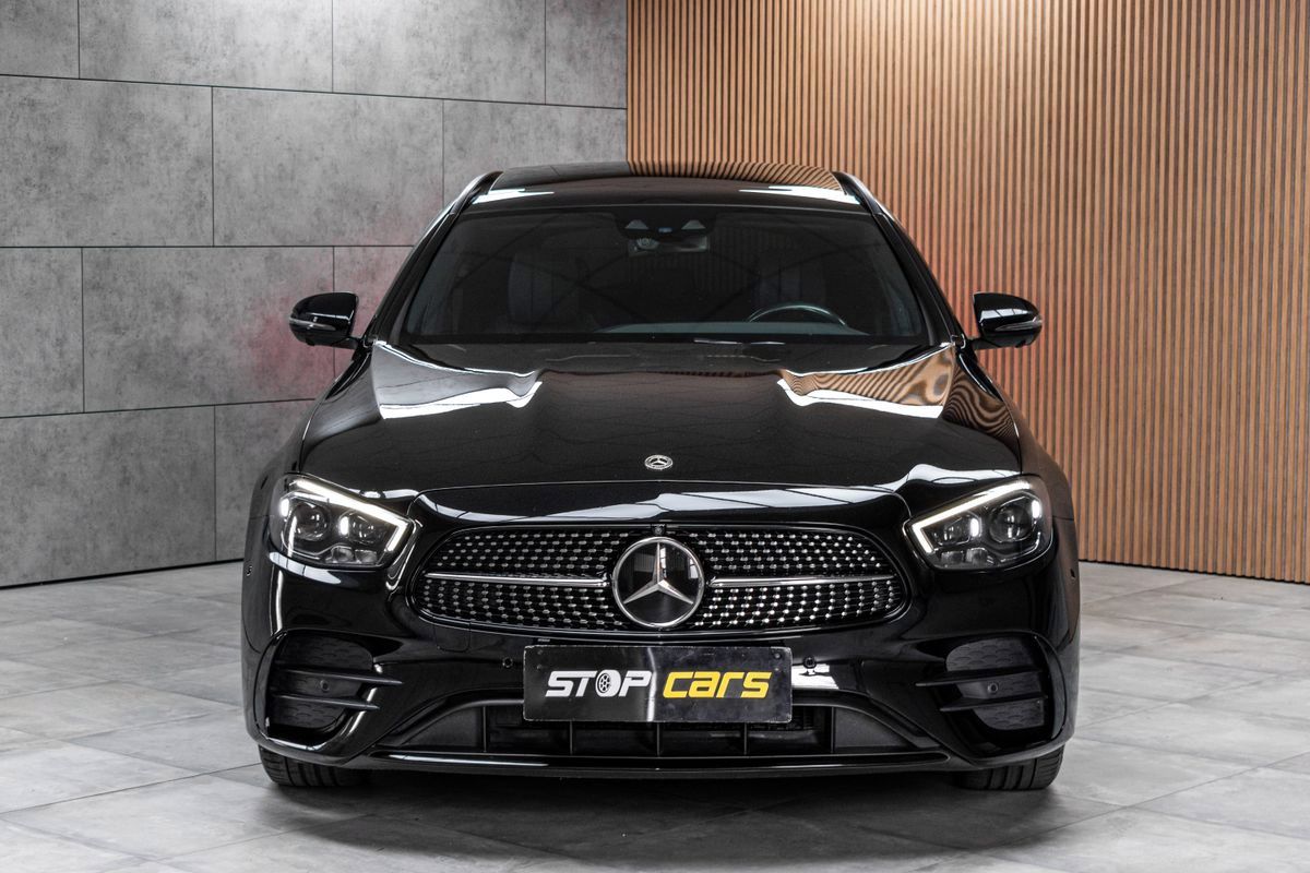 Mercedes-Benz Třídy E, E 220d AMG*4MATIC*TAŽNÉ*ACC*ČR - fotka 2