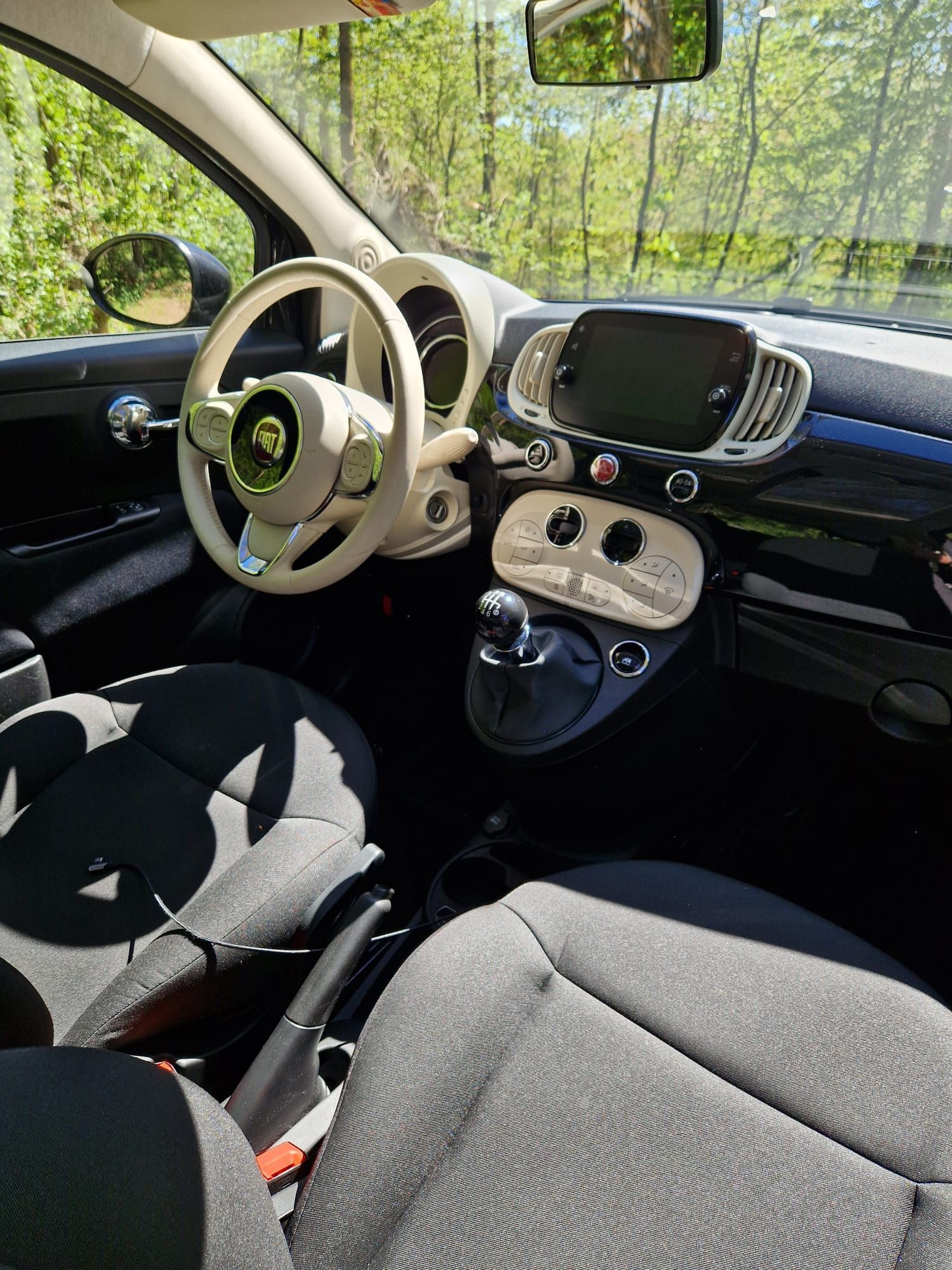 Fiat 500, Fiat 500 1.0 Hybrid Dolce Vita - fotka 3