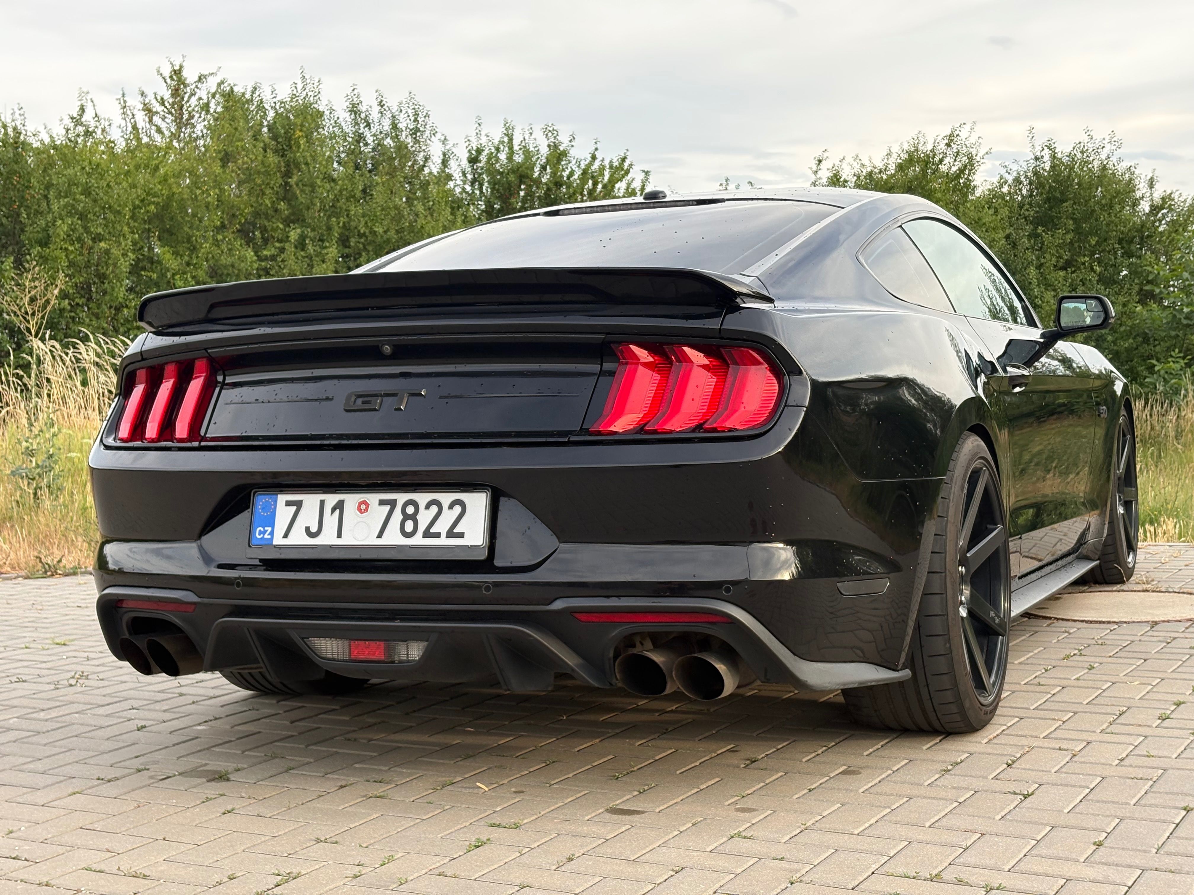 Ford Mustang, 5.0 - fotka 4