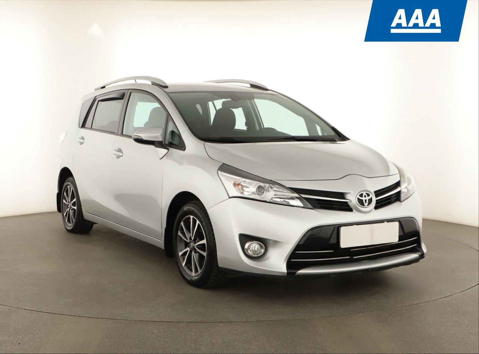 Toyota Verso, 1.6 D-4D, Automatická klima