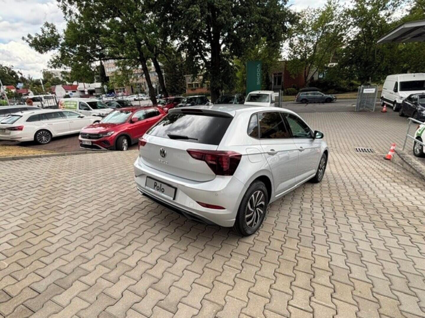Volkswagen Polo, Love 1,0 TSI 70 kW - fotka 4