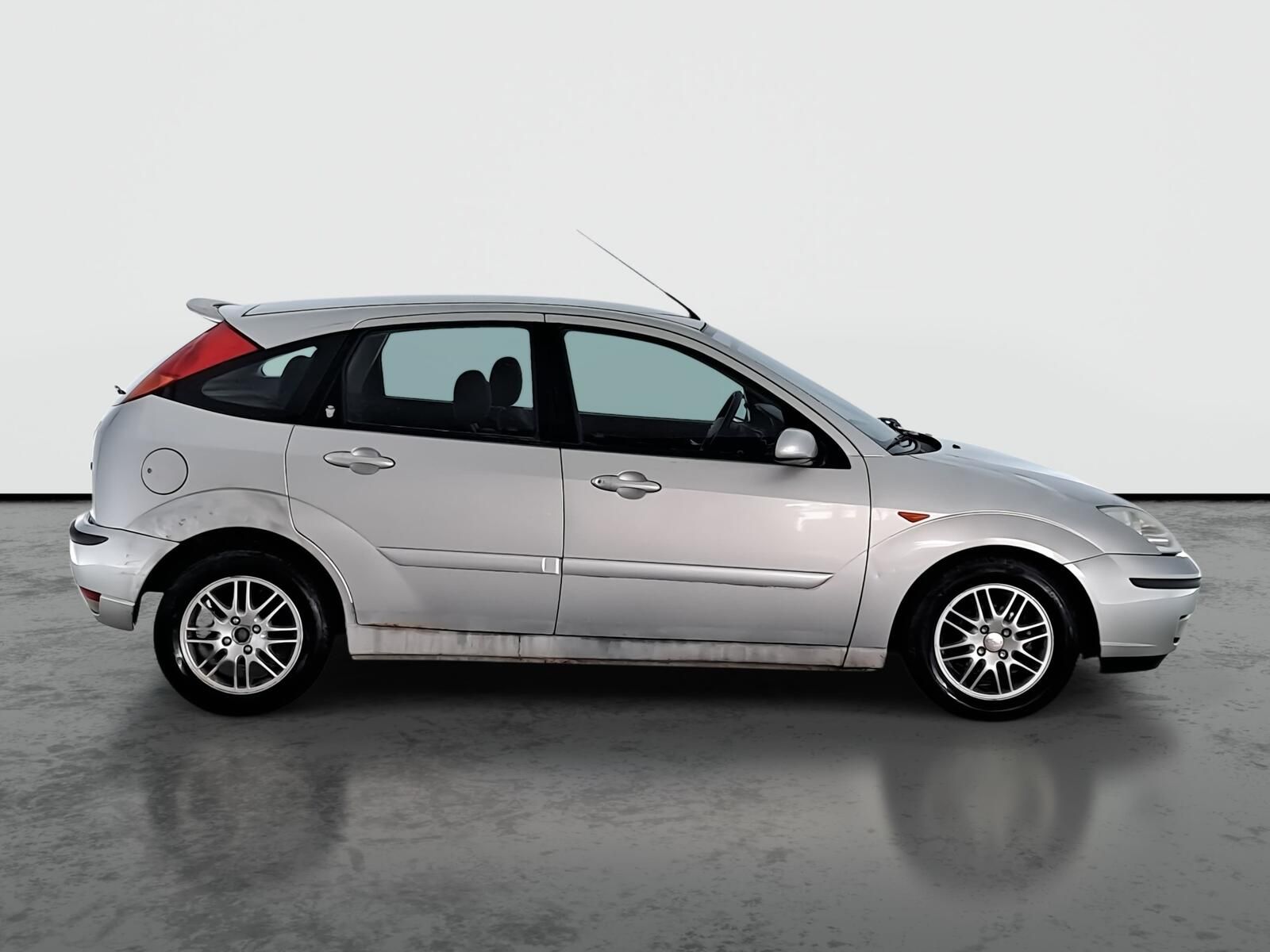 Ford Focus, 1.6 16V, Klima - fotka 6