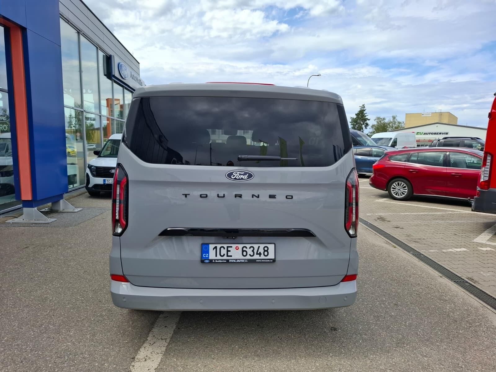 Ford Tourneo Custom, Titanium L2, Tourneo, 2.0 EcoB - fotka 4