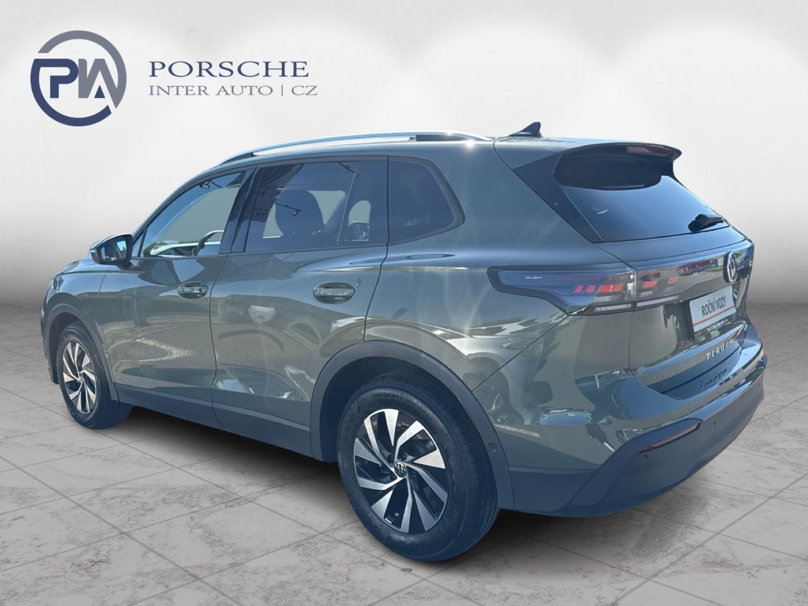 Volkswagen Tiguan, 1.5 eTSI DSG People  110 kW - fotka 4