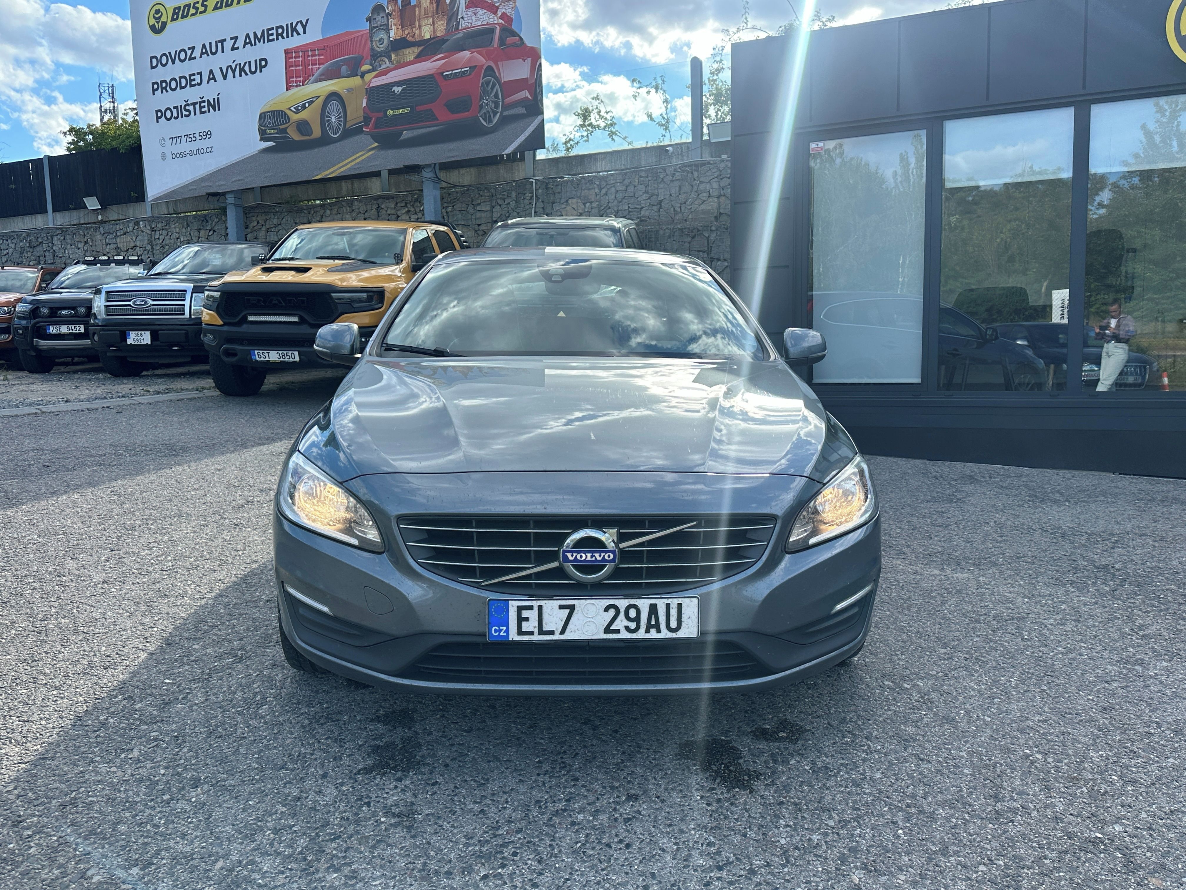 Volvo V60, Volvo V60  2016 - fotka 3
