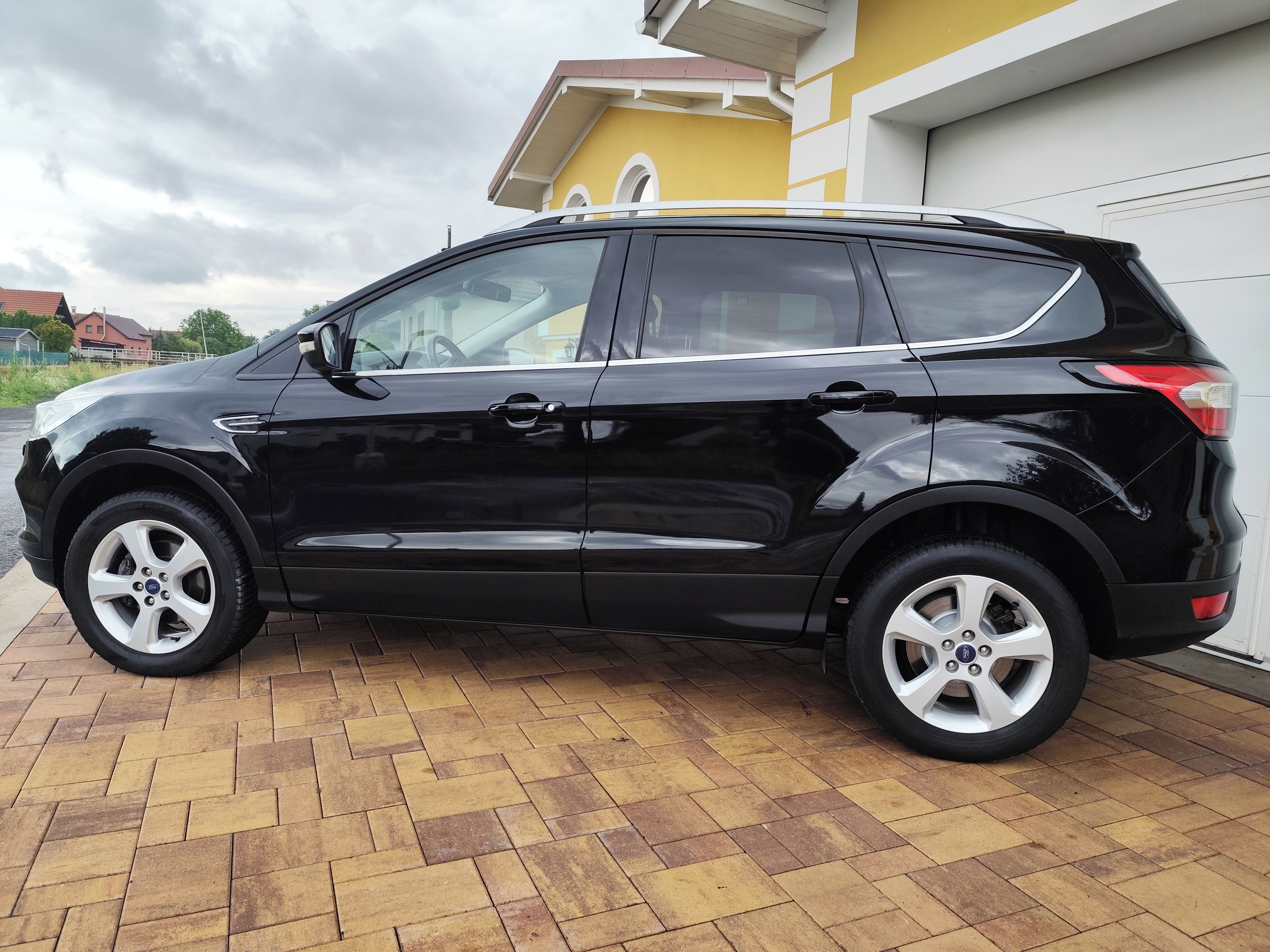 Ford Kuga, 1.5Eco.110KW-tažné,navi.Sync3 - fotka 6