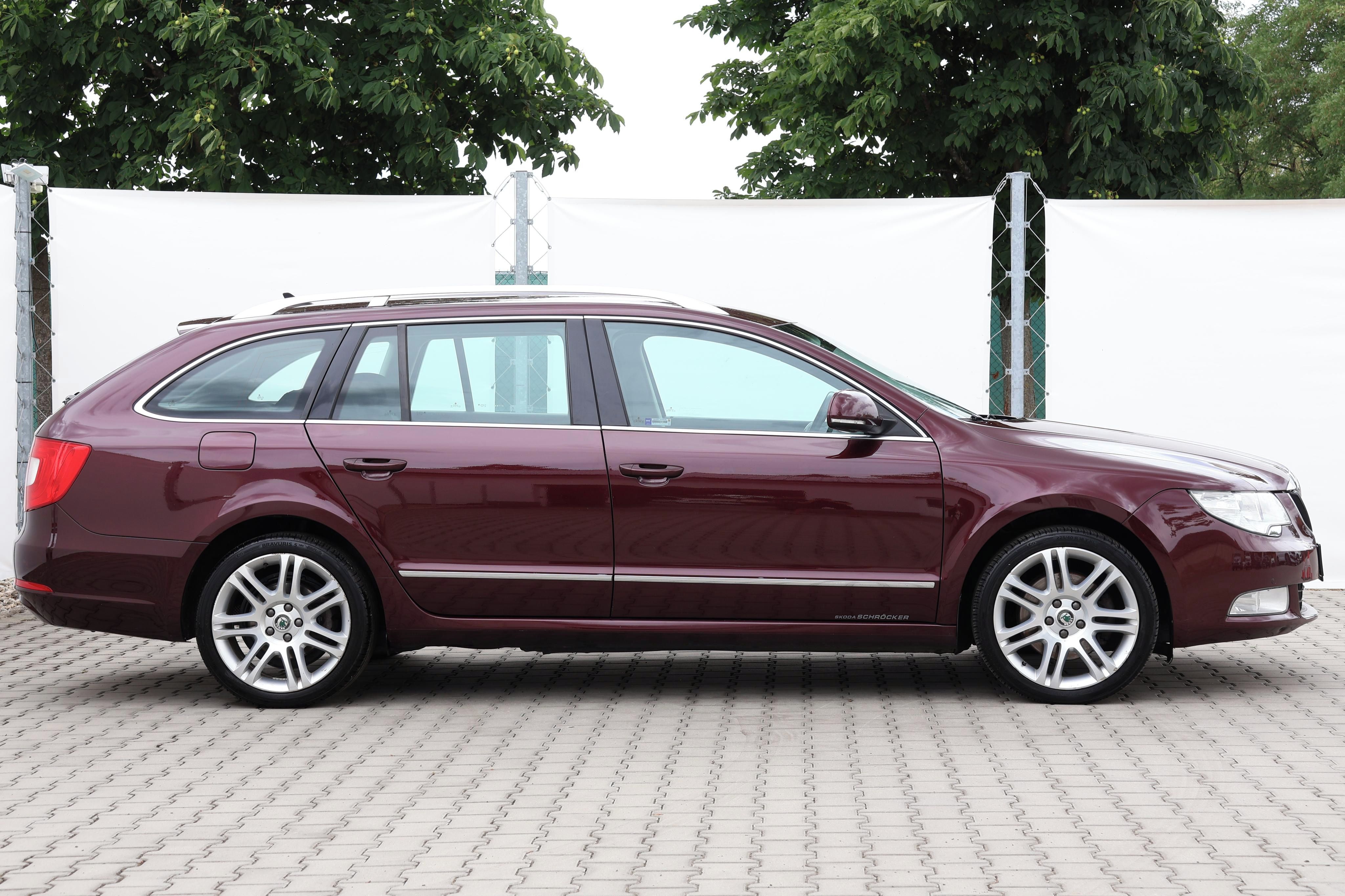 Škoda Superb, 2.0TDI*125kW*4x4*ČR*NAVI*XENON - fotka 4