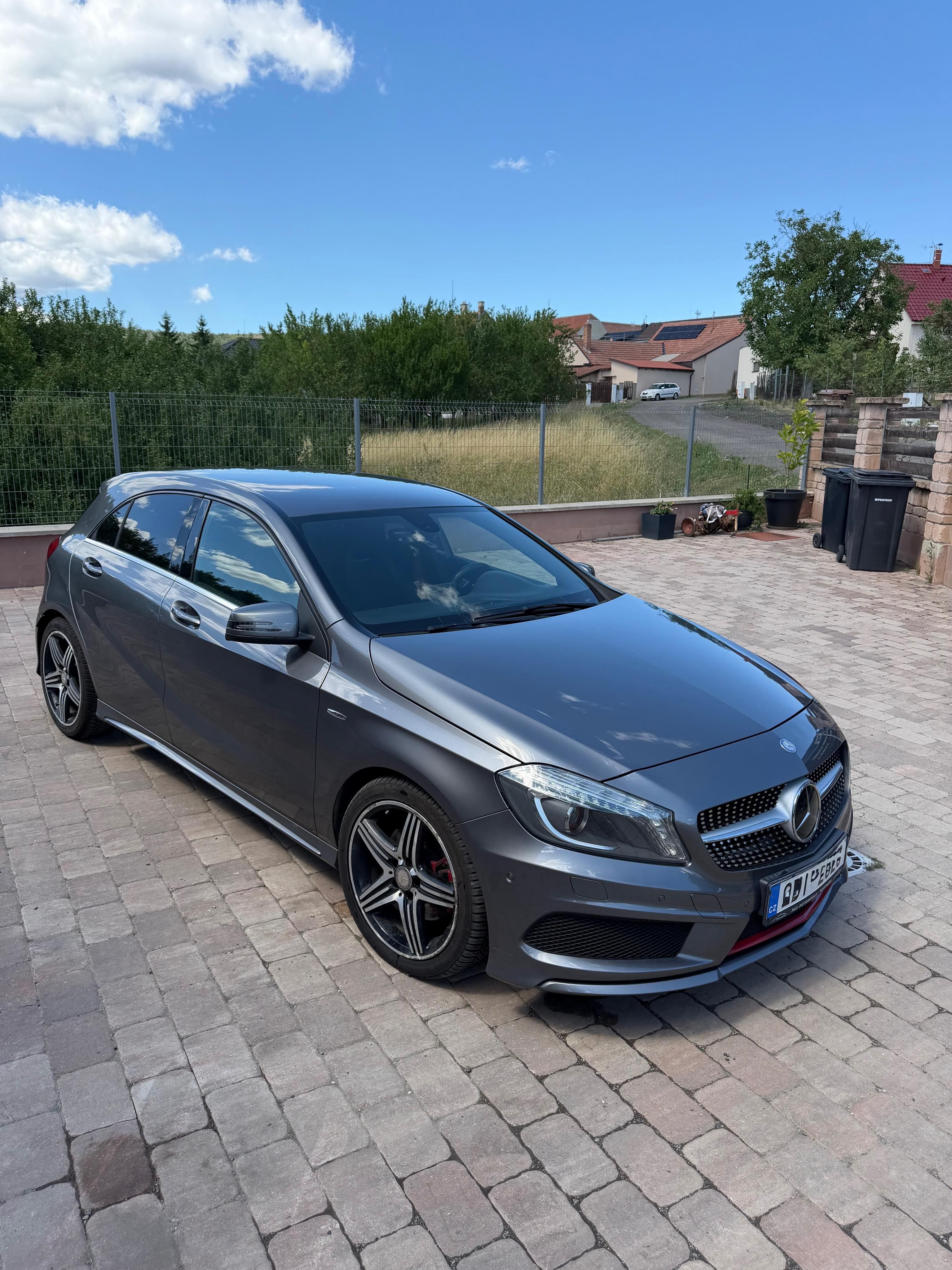 Mercedes-Benz Třídy A, Mercedes Benz A250, 155kW - fotka 2