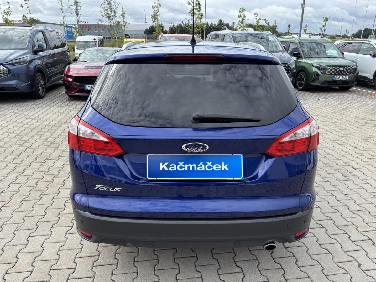 Ford Focus, 2,0 TDCI 140k Titanium - fotka 4