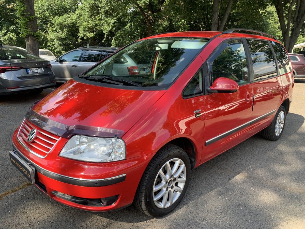 Volkswagen Sharan, 1,8 t LPG 7MÍST