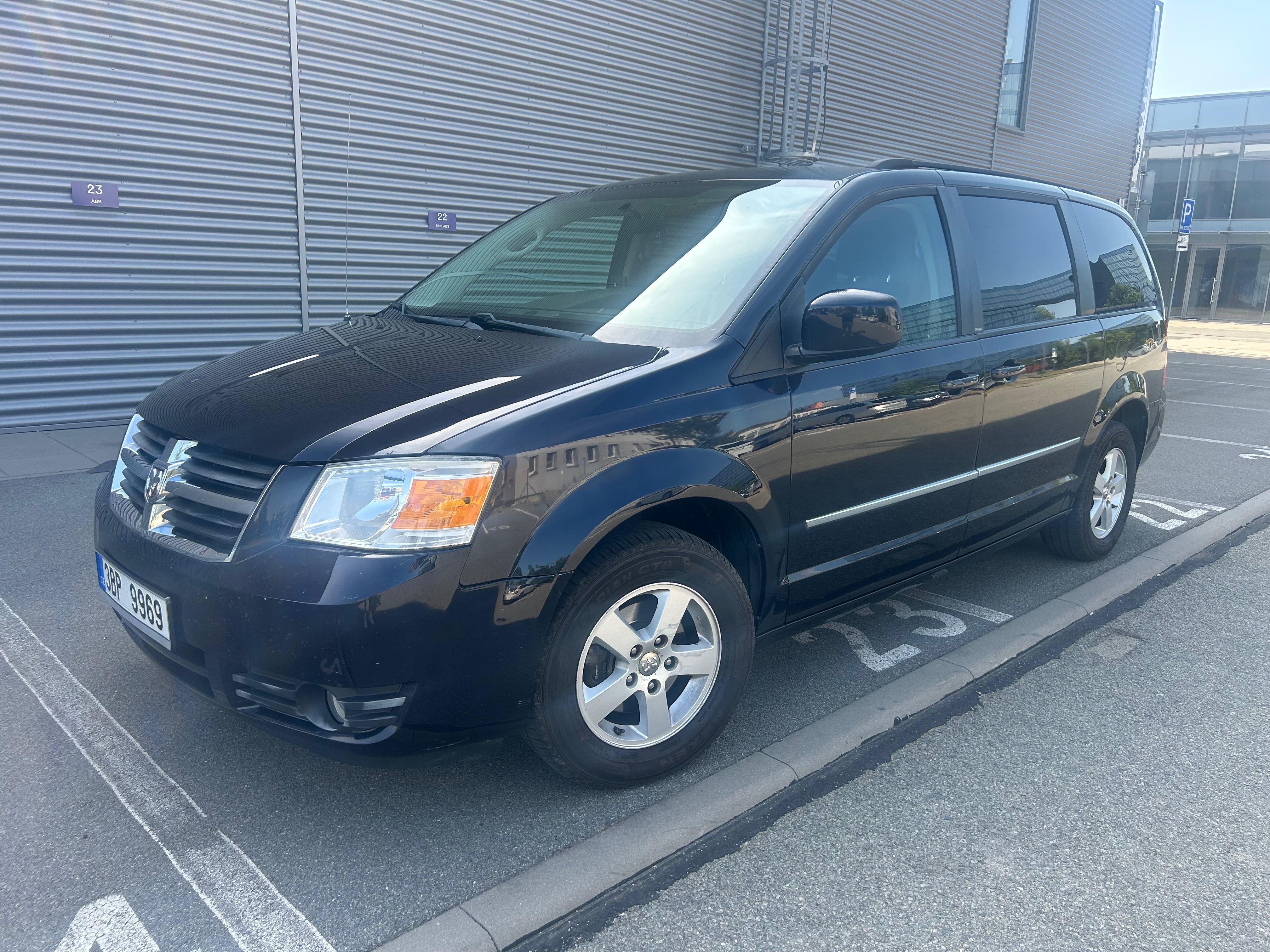 Dodge Grand Caravan, 3.8 147KW 7MÍST AUT-TV-KAMERA - fotka 2
