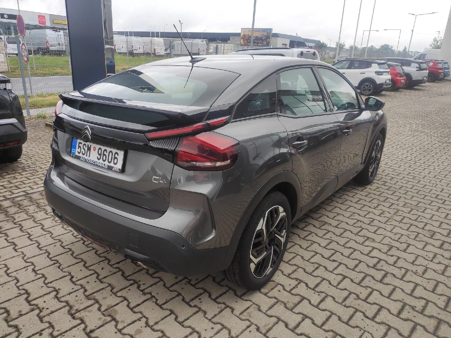 Citroën C4, C4 FEEL 1.2 130k MAN6 navigace - fotka 4