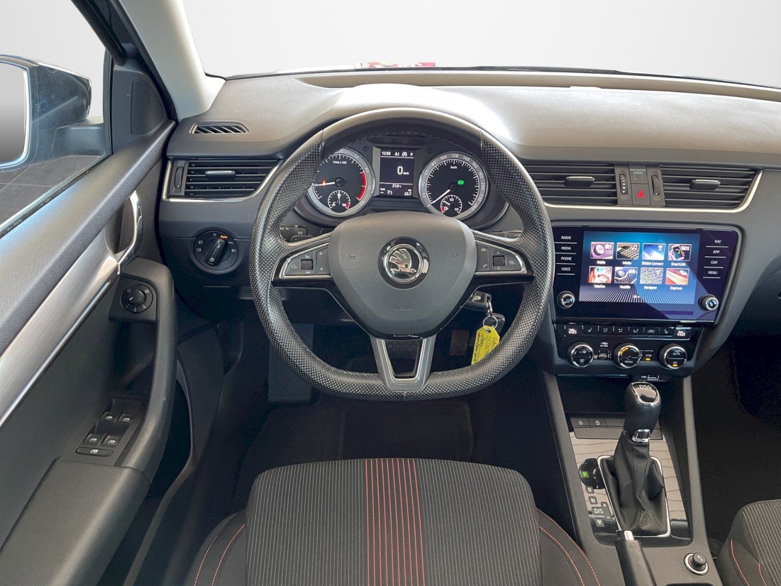 Škoda Octavia, 1.5 TSI 110kW DSG Style Plus c - fotka 6