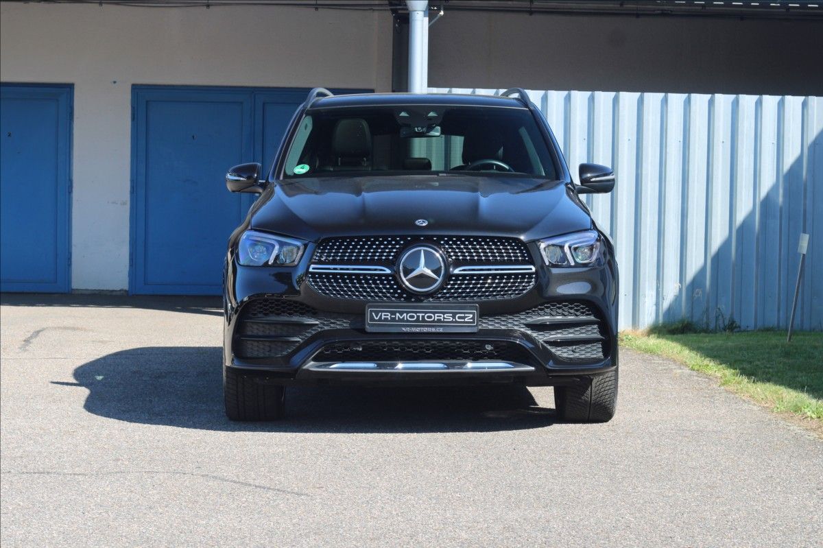 Mercedes-Benz GLE, 2,9   400d AMG+BURMESTER+TAŽNÉ - fotka 2