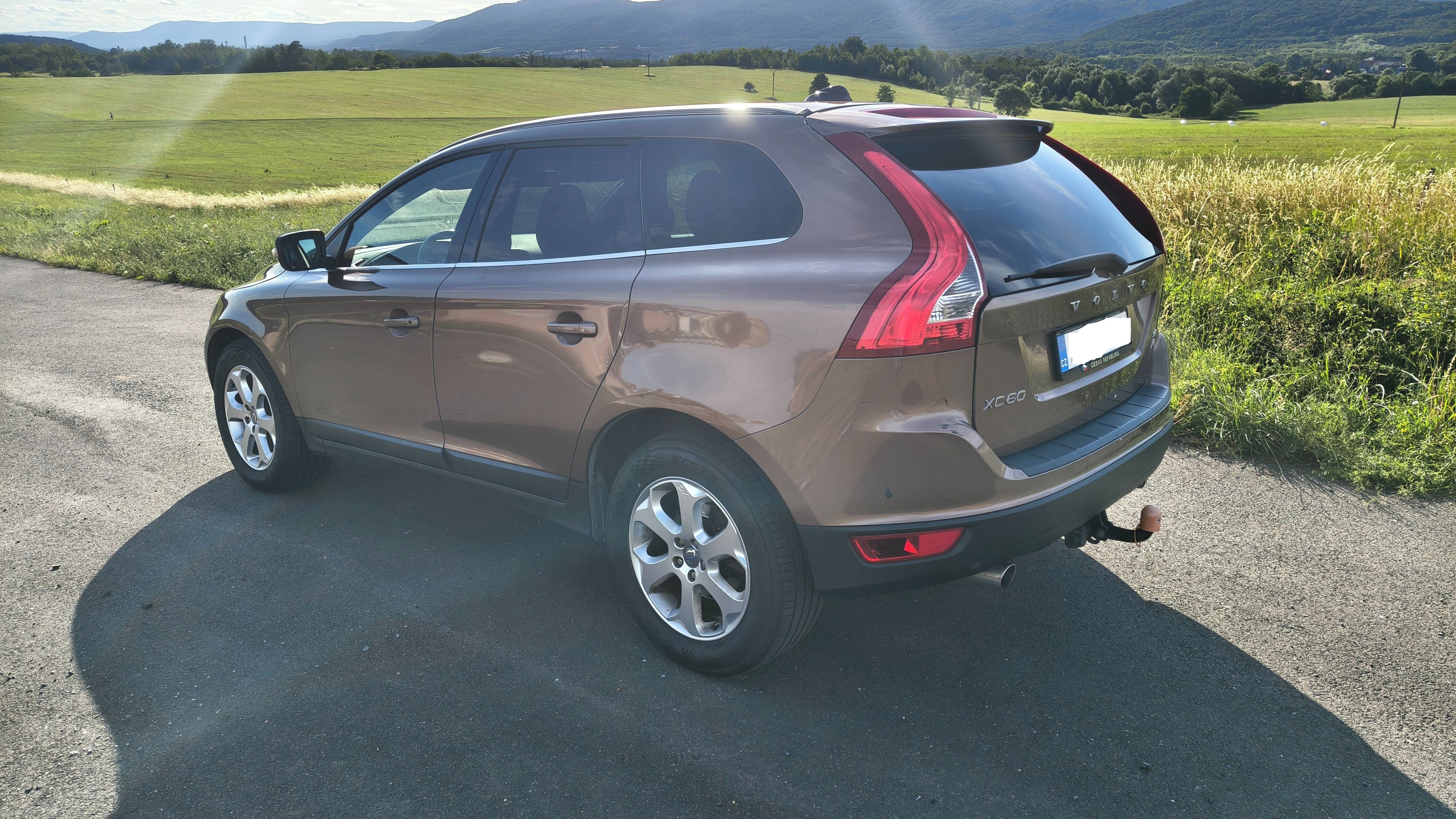Volvo XC60, 2,4D AWD, servisní historie - fotka 4