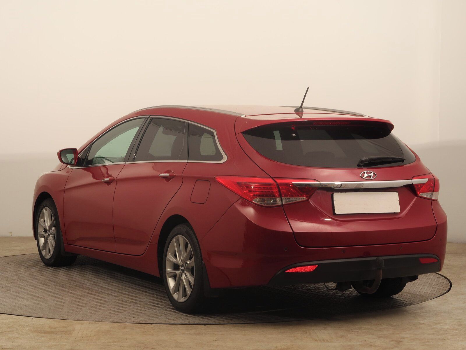 Hyundai i40, 1.7 CRDi, po STK, Tažné - fotka 4