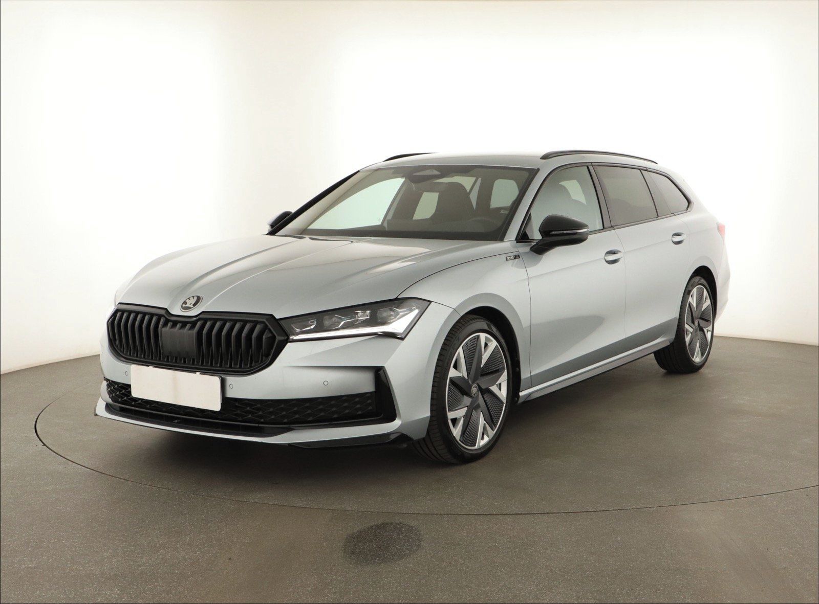 Škoda Superb, 2.0 TDI, SPORTLINE, DPH - fotka 2