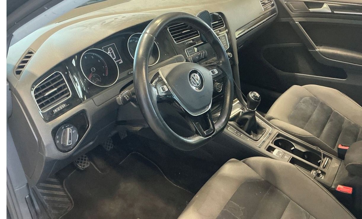 Volkswagen Golf, 7 1.4Tsi 103KW HIGHLINE XENONY - fotka 6