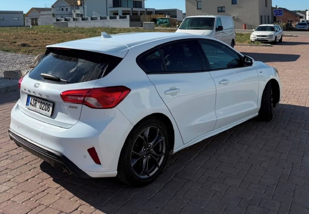 Ford Focus - fotka 4