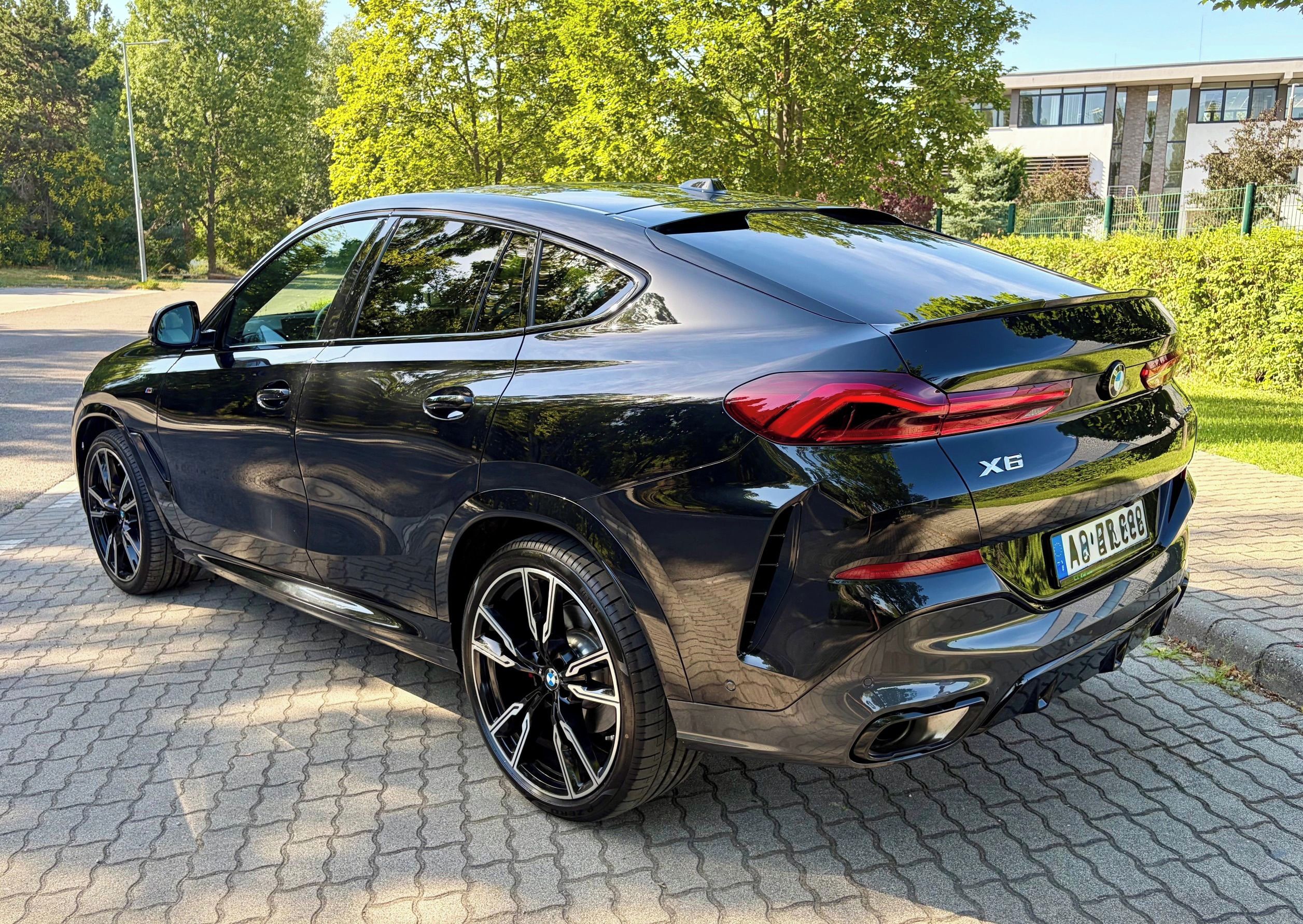 BMW X6, 30d Xdrive M Sport Pro - fotka 3