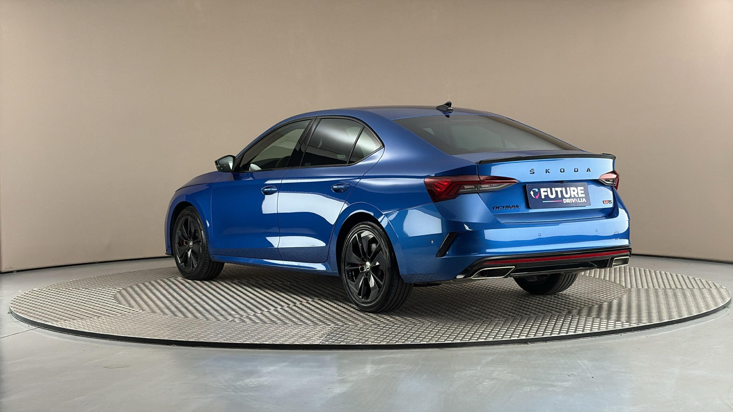 Škoda Octavia, 2.0 TSI DSG RS - fotka 2
