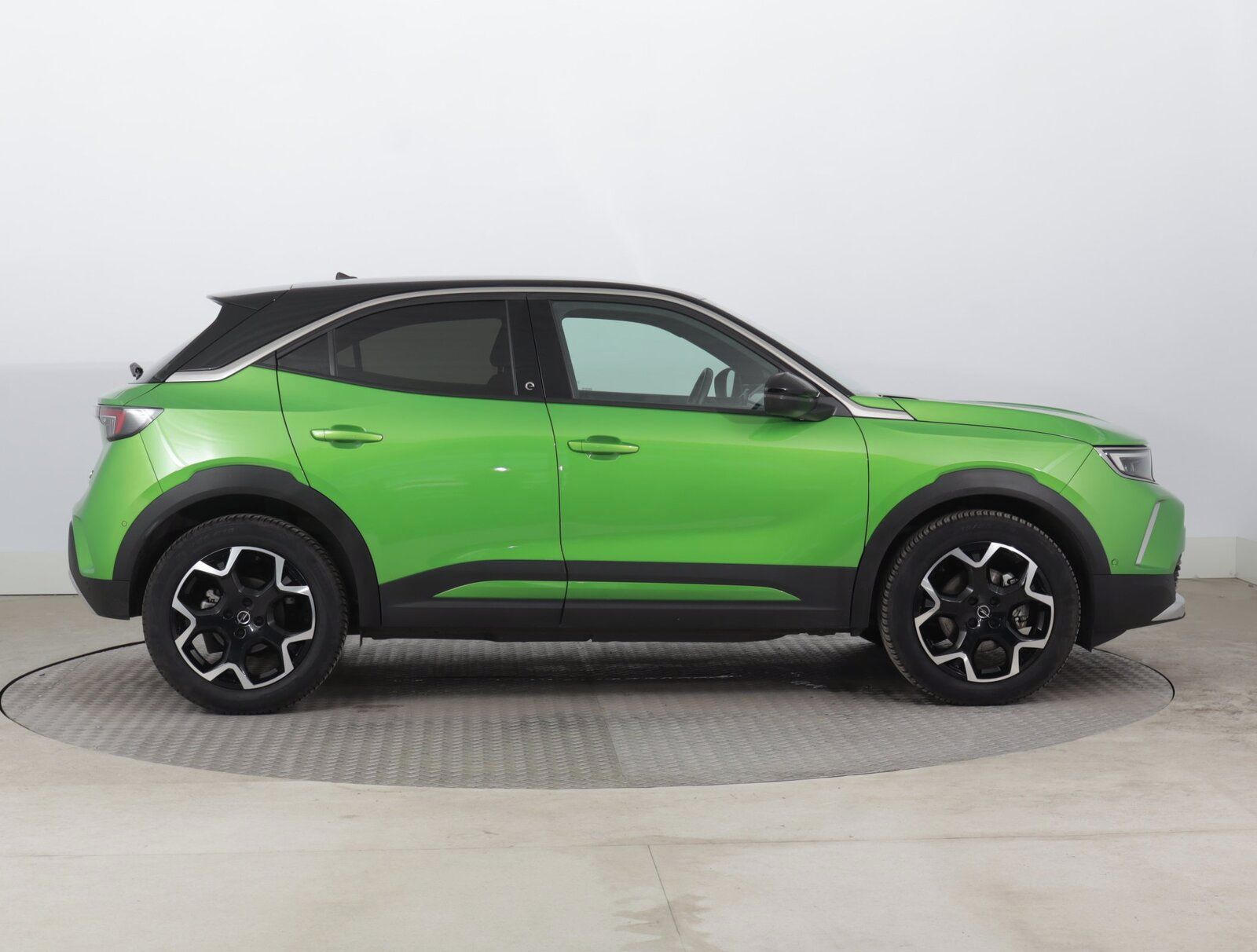 Opel Mokka, Electric 50 kWh, SoH 90% - fotka 6