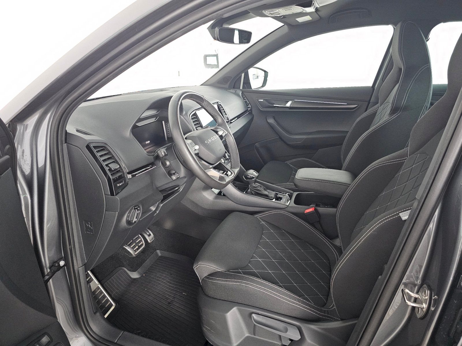 Škoda Karoq, 2.0TDi 4X4 DSG SPORTLINE WEBAS - fotka 6
