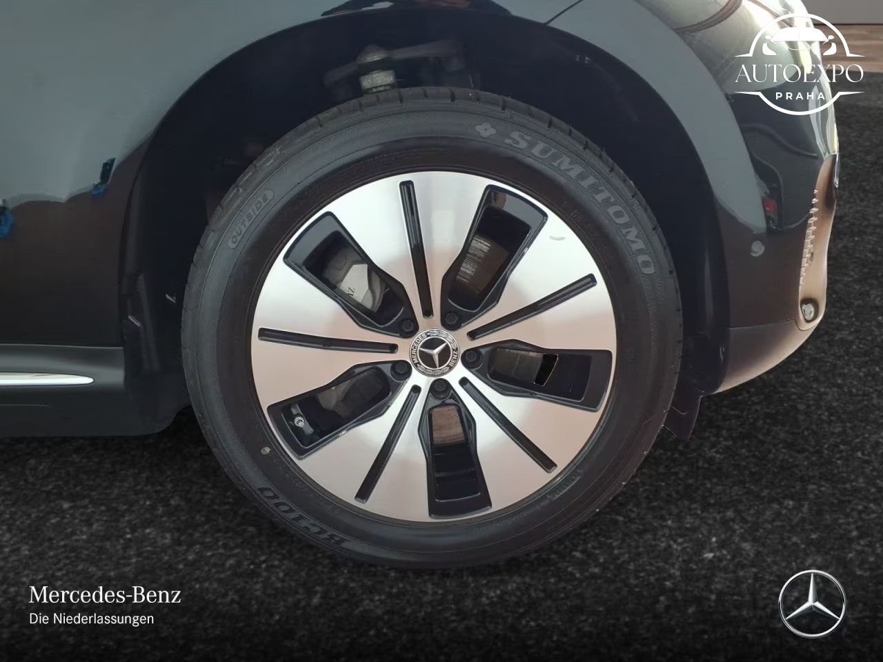Mercedes-Benz EQC, 400 4M MULTIBEAM/ - fotka 4