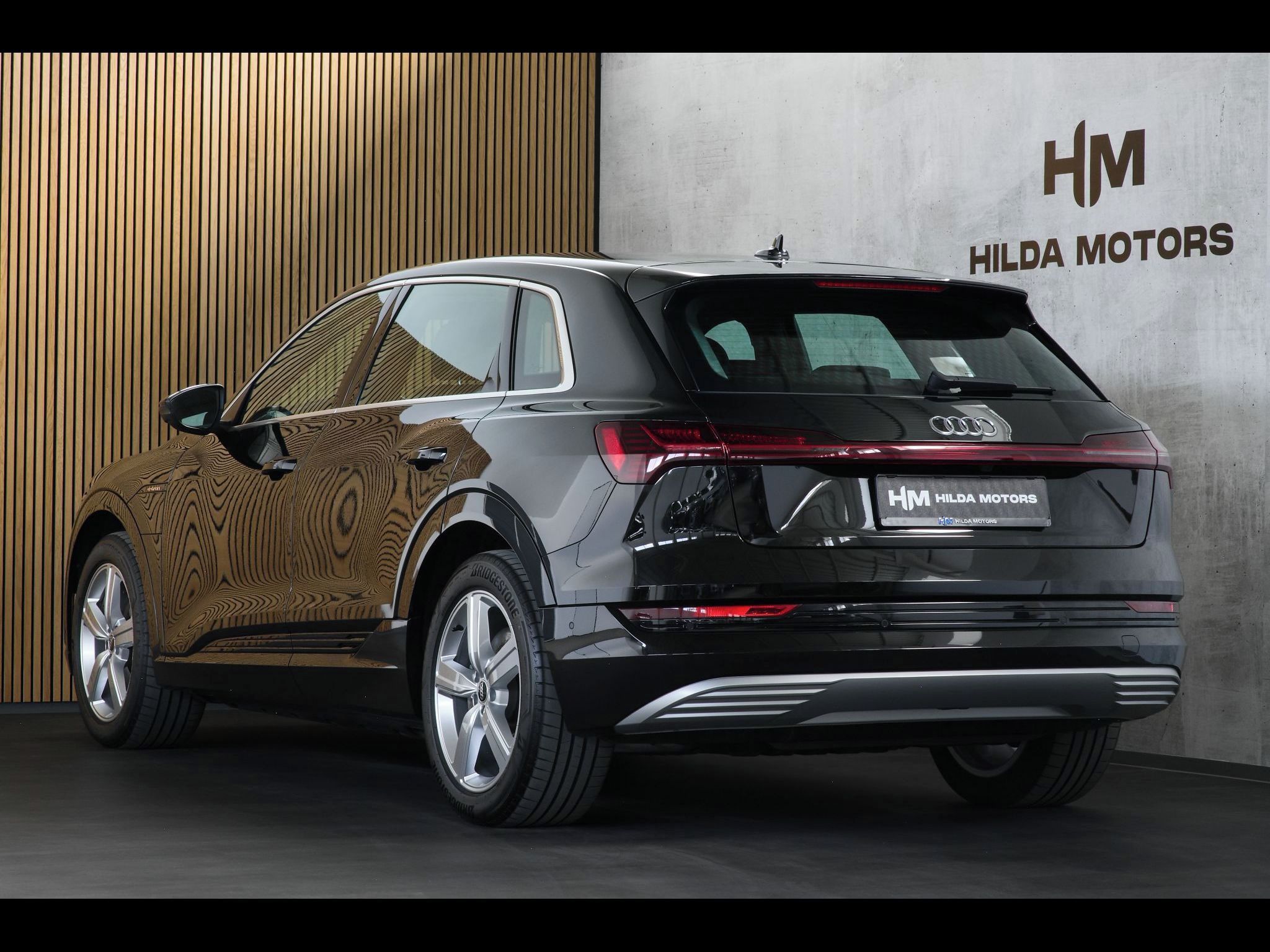 Audi e-tron, 55 300kW Kessy Kamera Tažné - fotka 2
