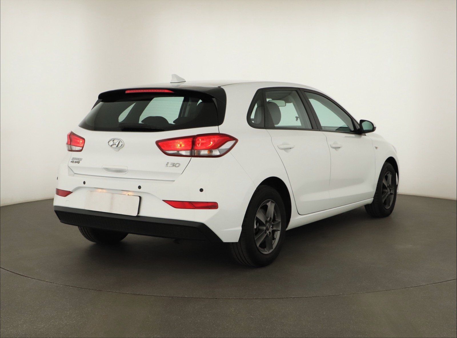 Hyundai i30, 1.5 DPI, ČR,1.maj, Serv.kniha - fotka 5
