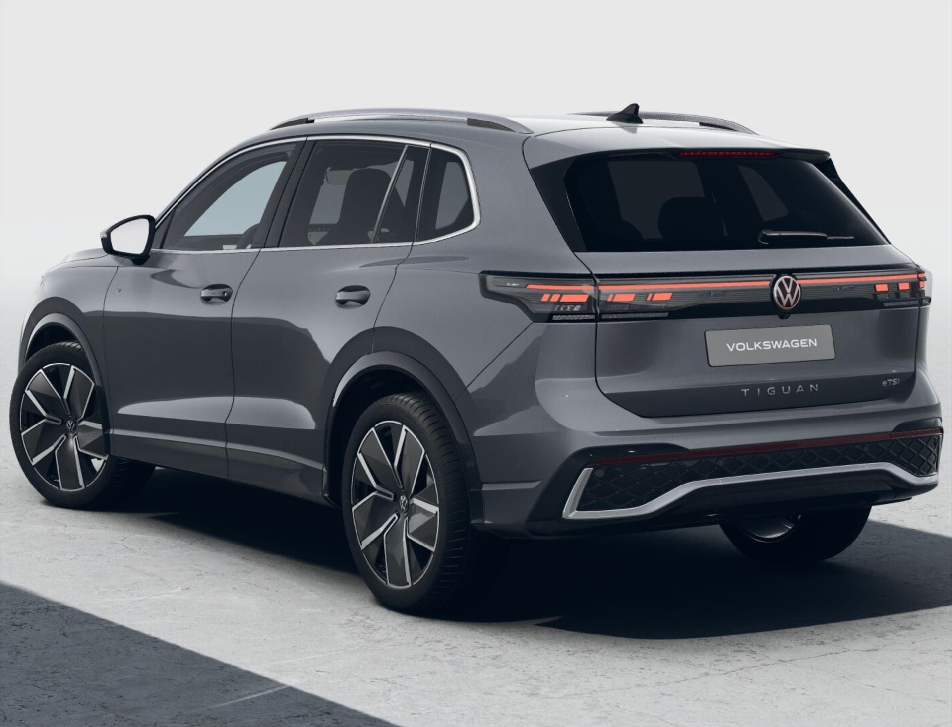 Volkswagen Tiguan, 1,5 eTSI 110kW  R-Line People - fotka 3