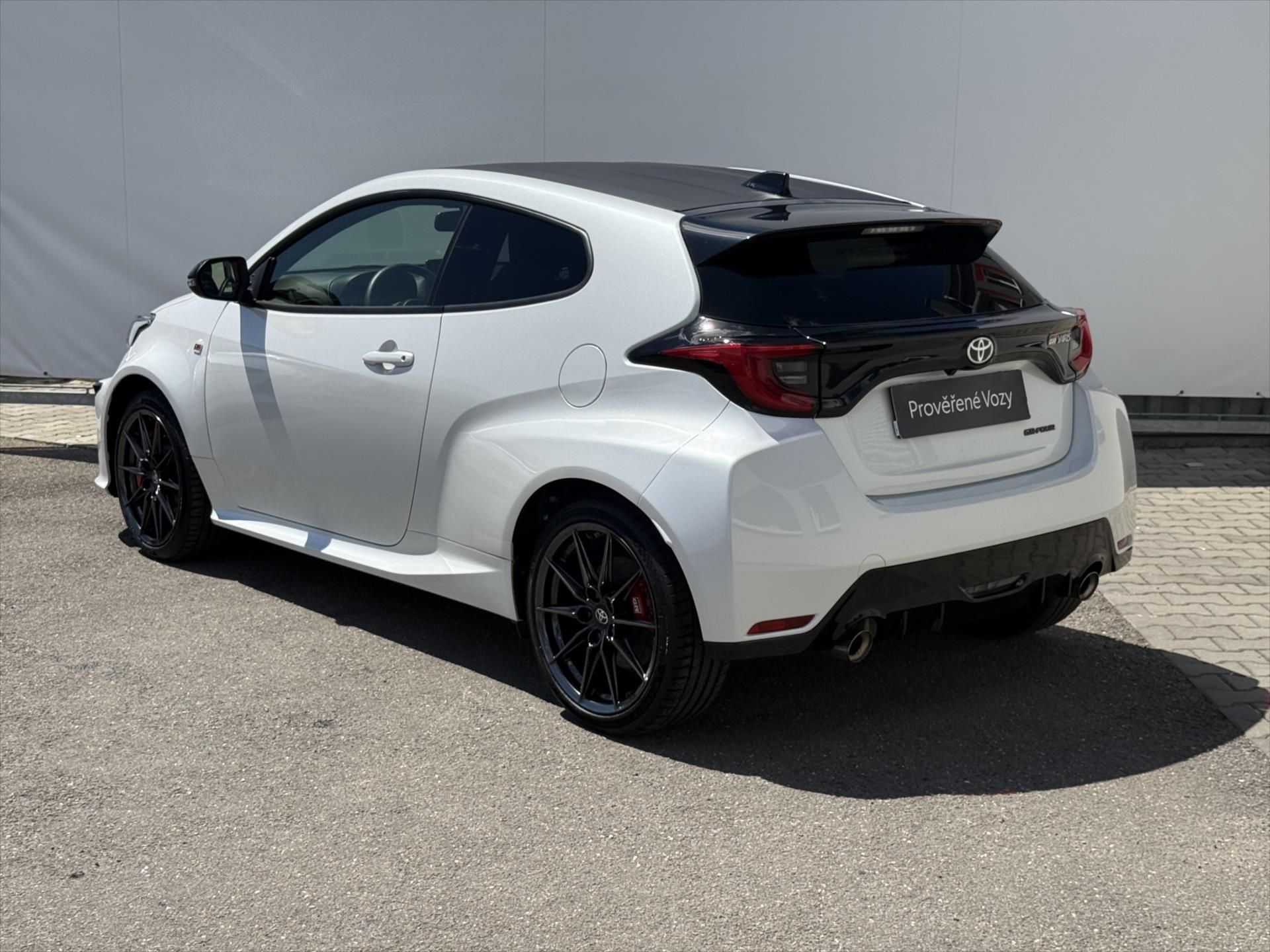 Toyota GR Yaris, 1,6 GR Dynamic + Sport 4x4 - fotka 4