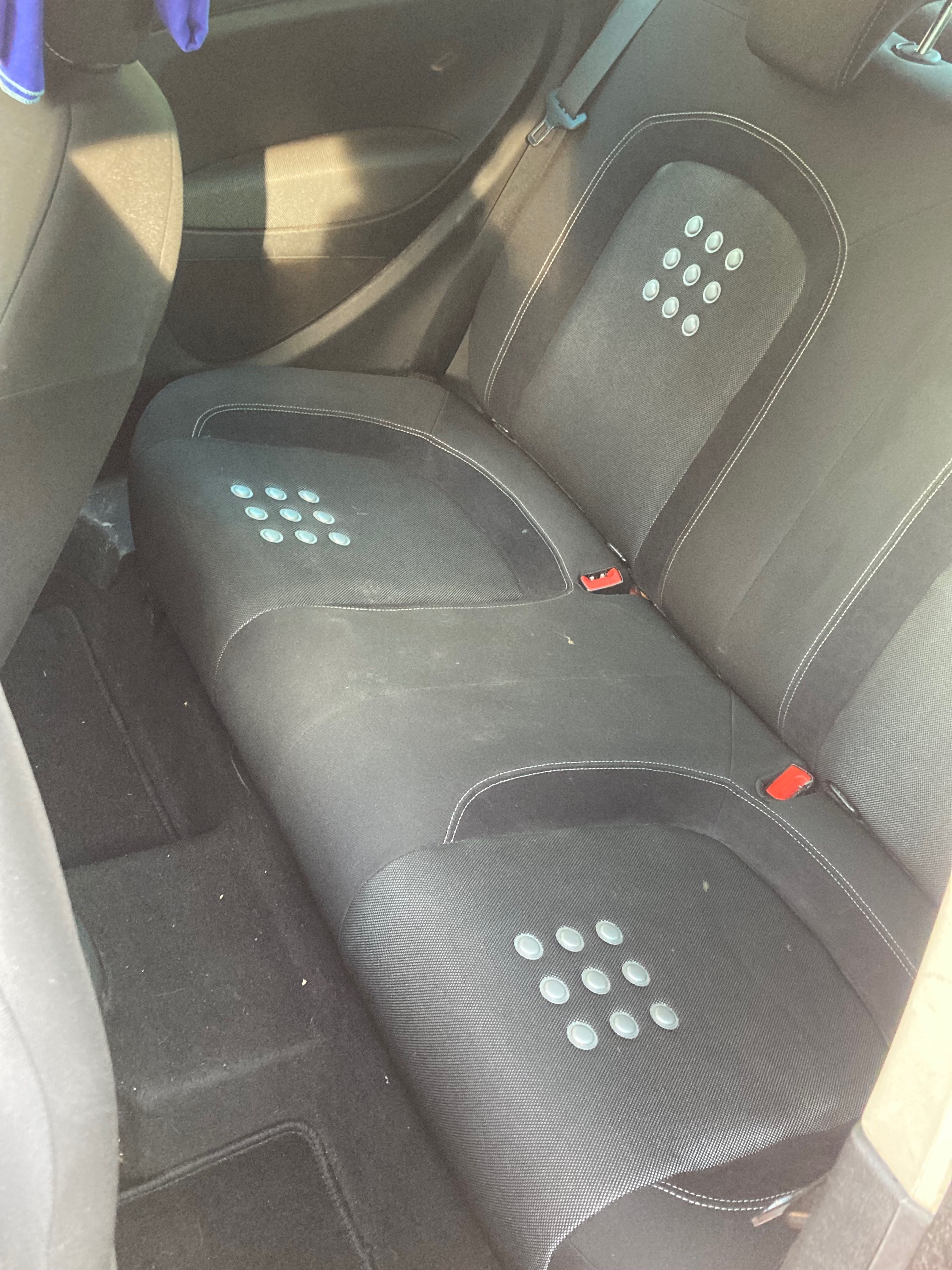 Fiat Grande Punto, 1,4 70kw nová STK - fotka 5