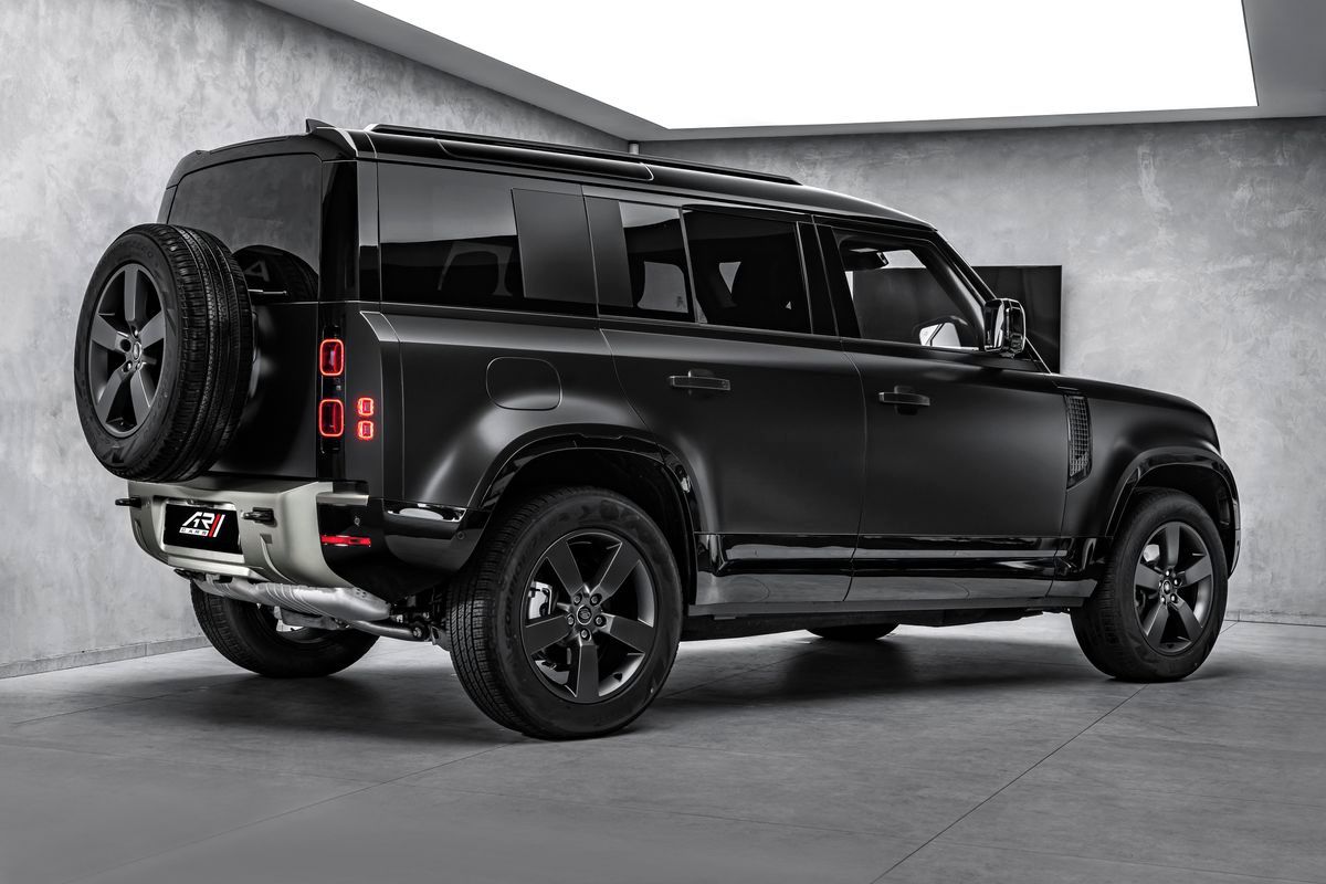Land Rover Defender, SE X-Dynamic,V6 D200, Meridian - fotka 5