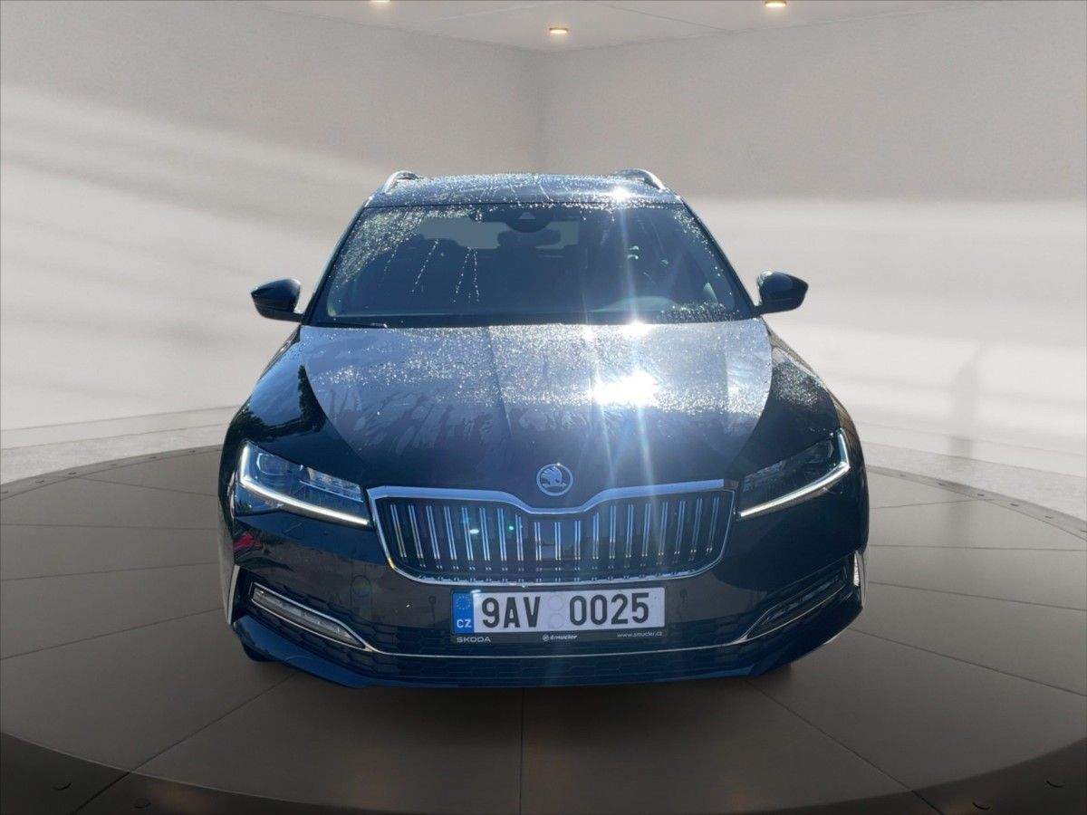 Škoda Superb, 2,0 TDI 147 4x4 L&K DSG - fotka 2