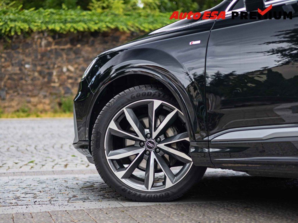 Audi Q7, 3.0 TDi,2.maj,ČR,S-line - fotka 5
