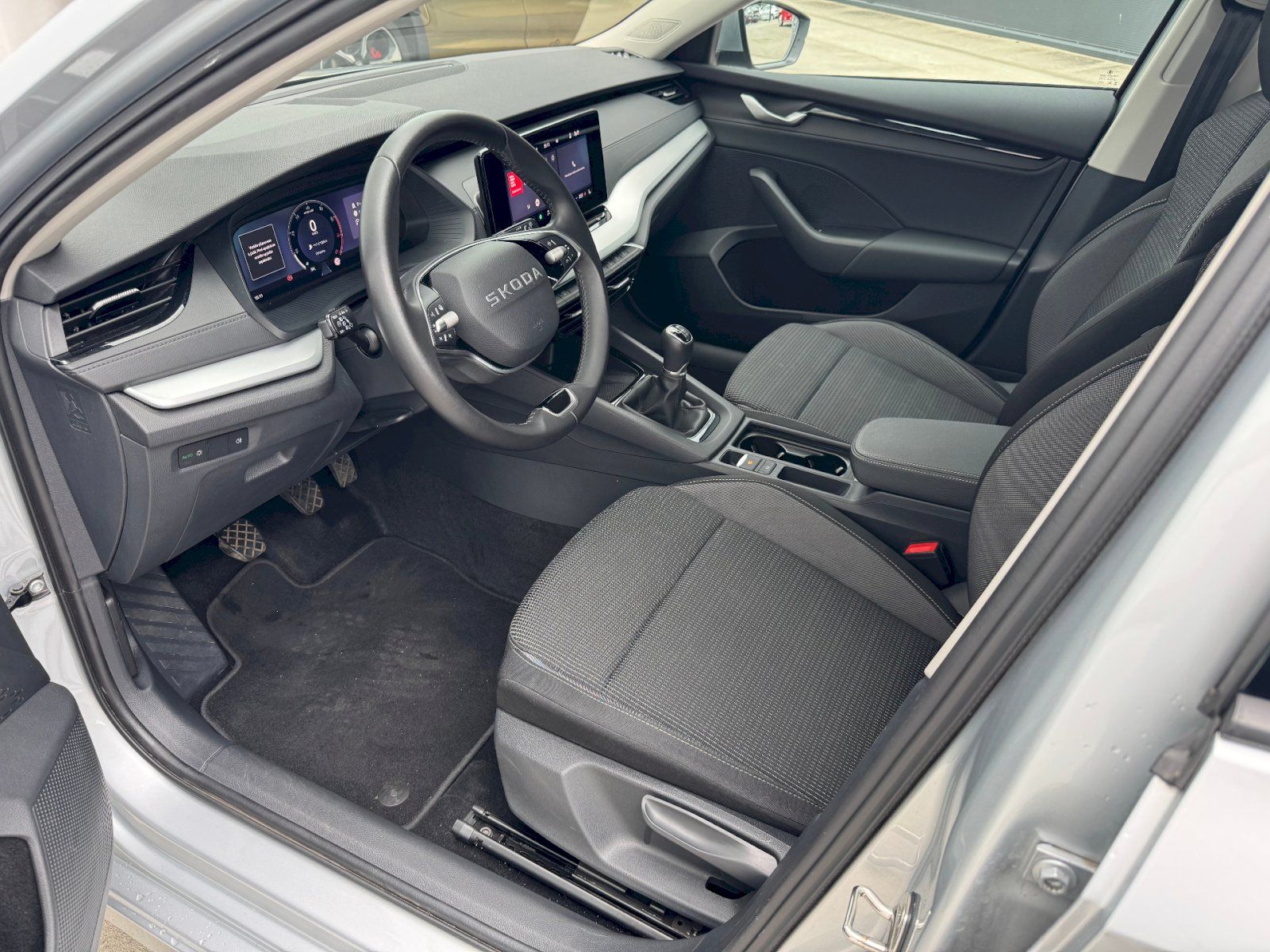 Škoda Octavia, Combi 1.5 TSI 110 kW Selection - fotka 6