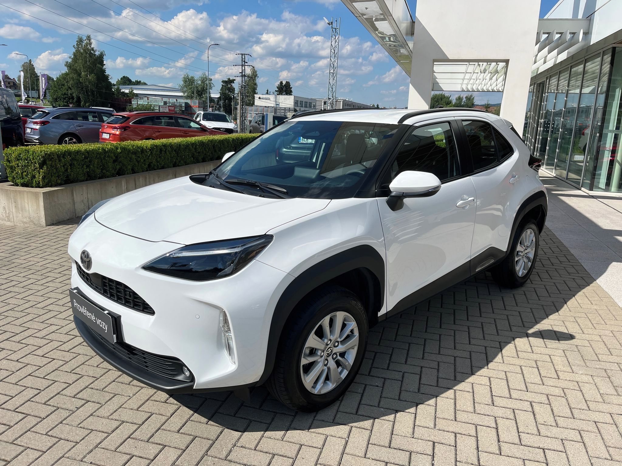Toyota Yaris Cross, 1.5 Hybrid e-CVT Comfort - fotka 2