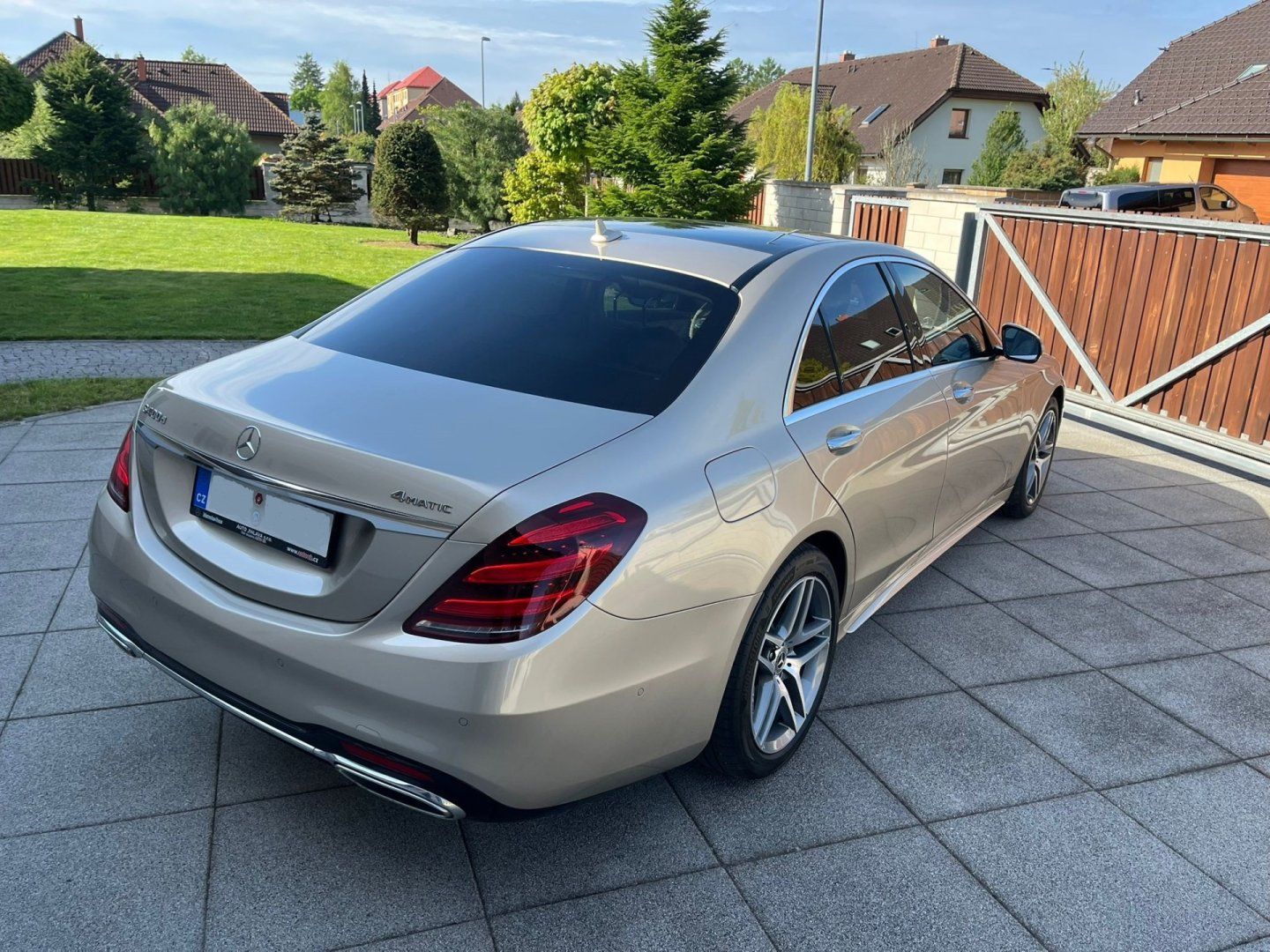 Mercedes-Benz Třídy S, S 400 D 4MATIC, 1.majitel, DPH - fotka 3