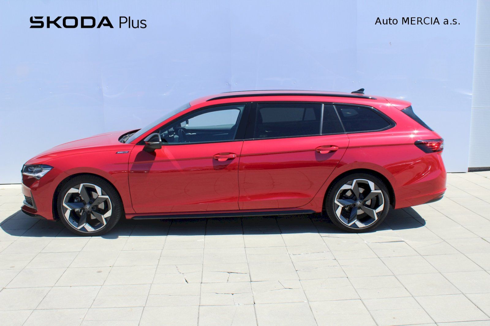 Škoda Superb, SUPERB COMBI SPORTLINE TD 142/ - fotka 3