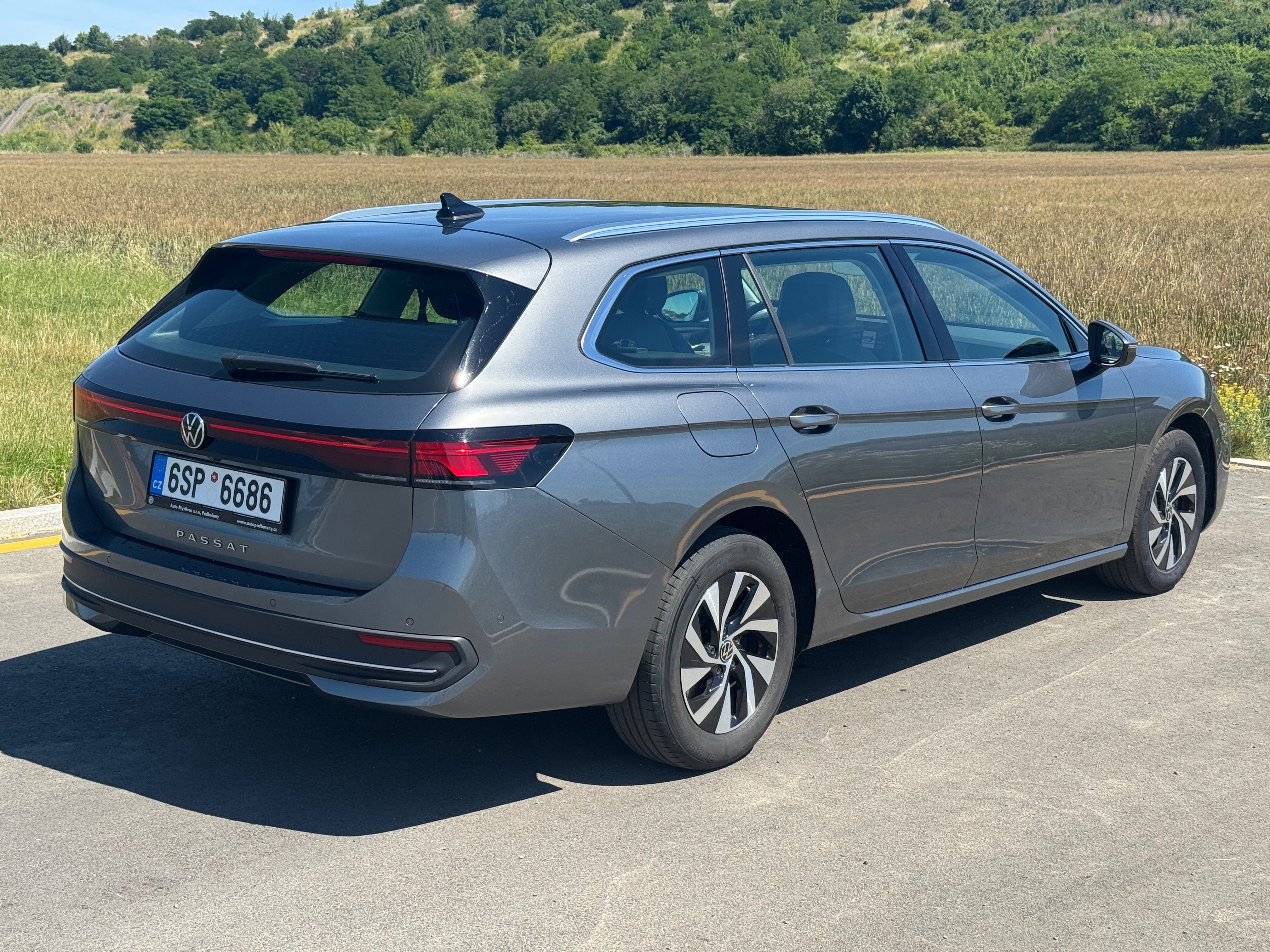 Volkswagen Passat, 2.0tdi 110kw DSG - fotka 5