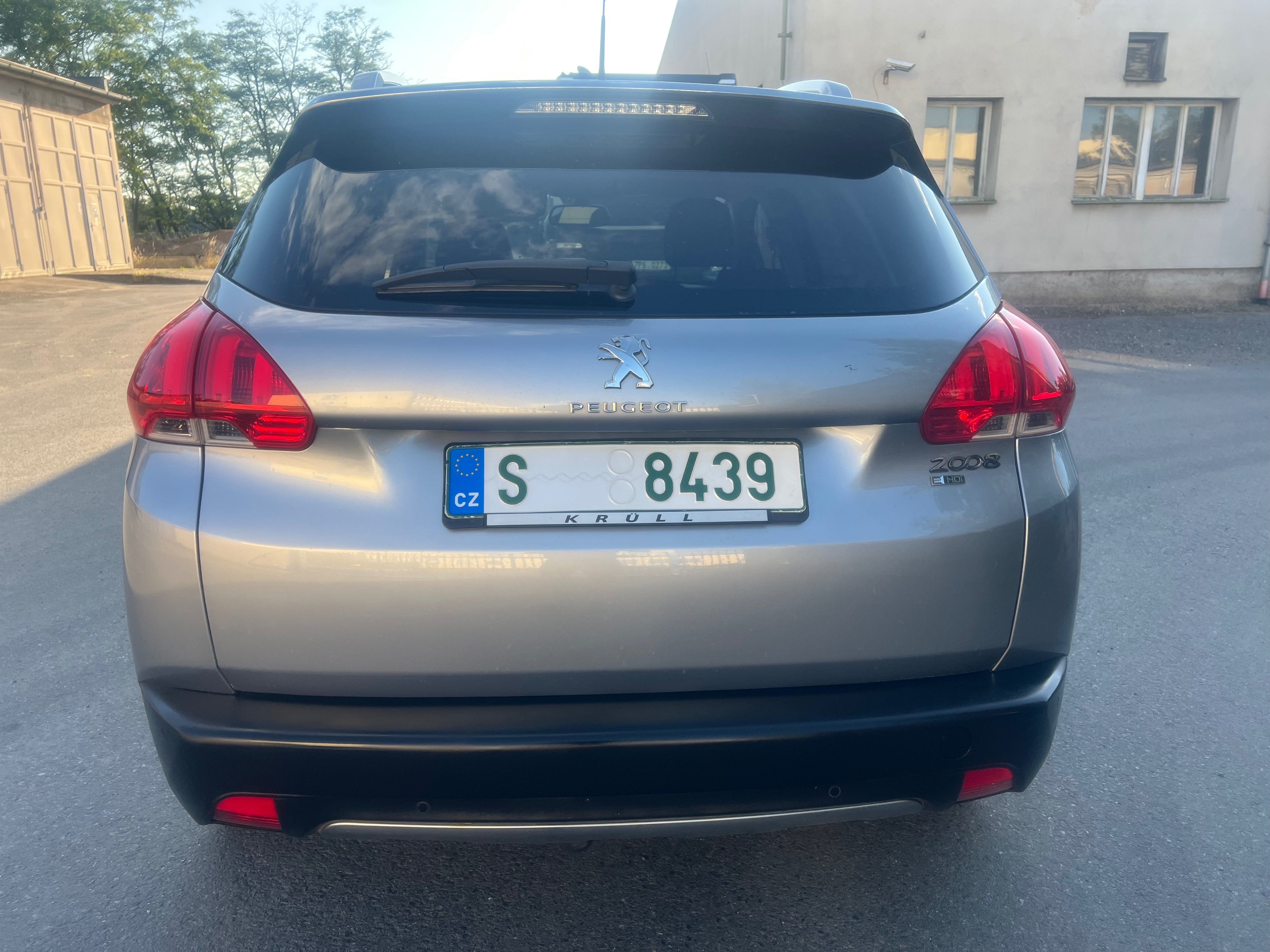 Peugeot 2008, Peugeot 2008 E-HDI Navi tažné - fotka 5