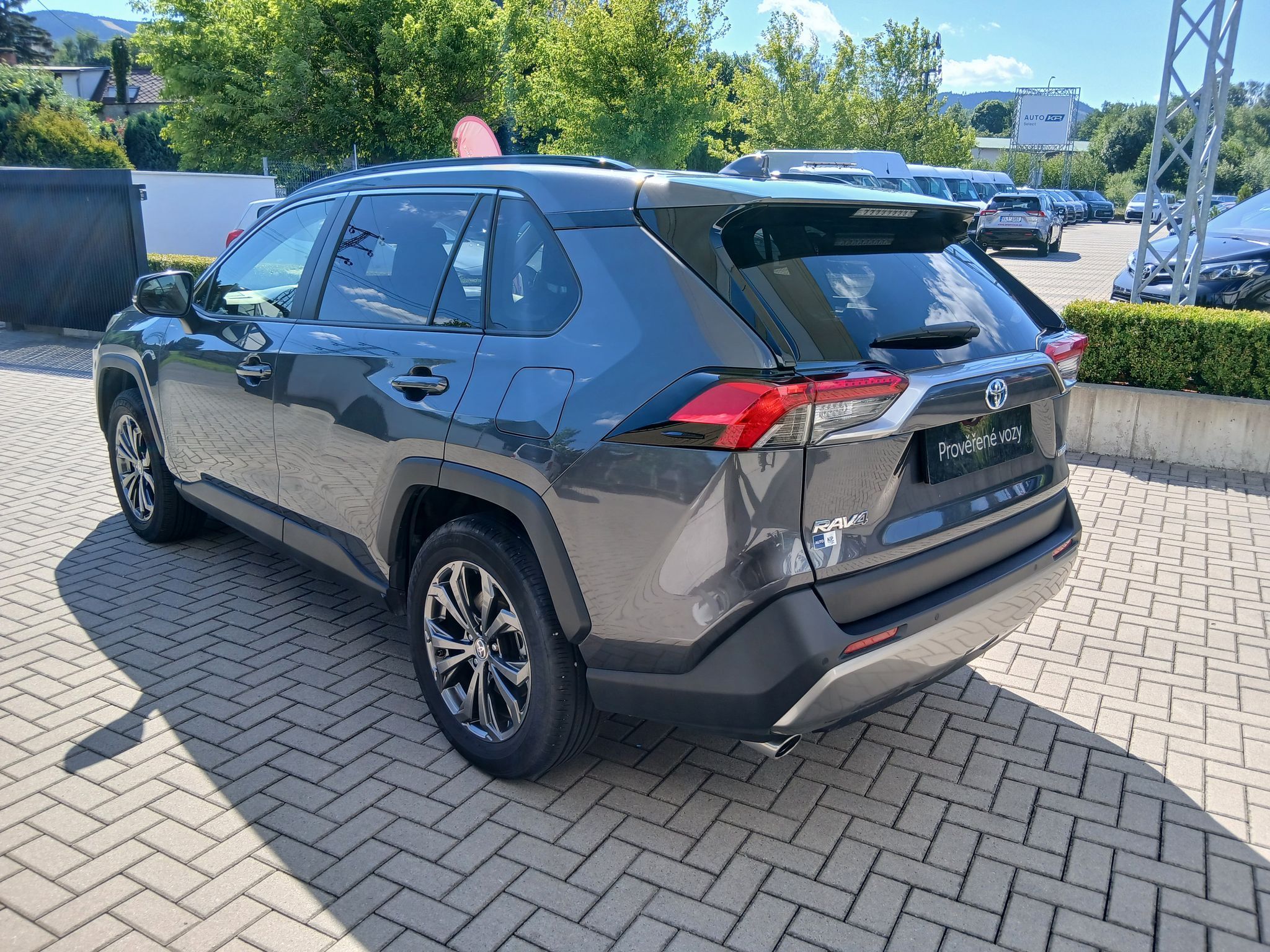 Toyota Rav4, 2.5 Hybrid e-CVT Comfort Style - fotka 4