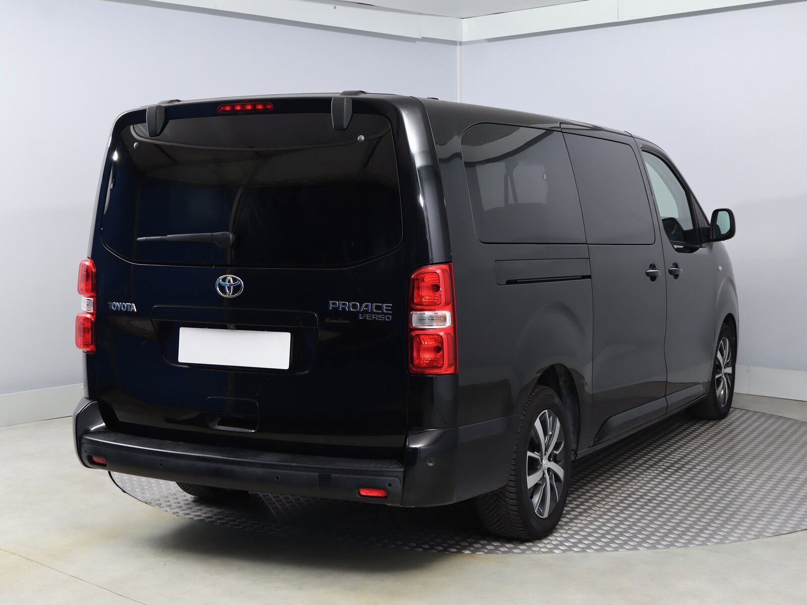 Toyota Proace Verso, 2.0 D-4D, Family, 8 míst, L2 - fotka 5