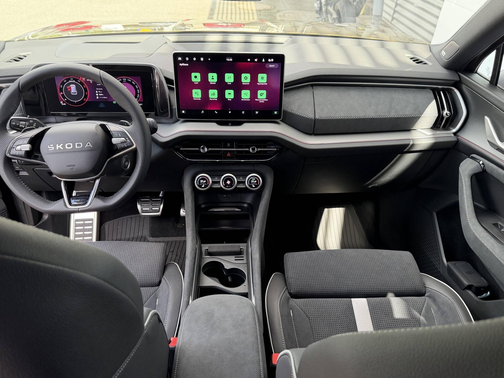 Škoda Kodiaq, Sportline 7DSG  2,0TDI - fotka 5