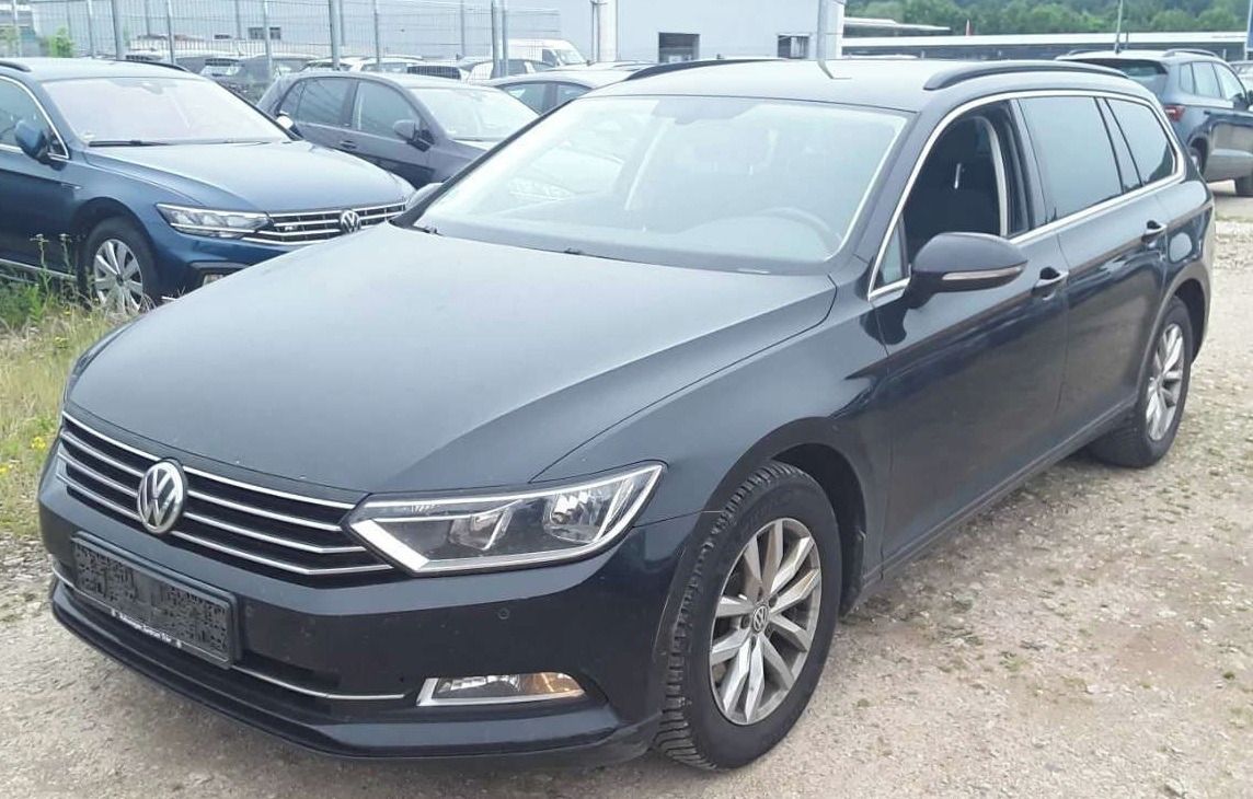 Volkswagen Passat, 2.0Tdi 110KW VYHŘ.SEDAD TAŽNÉ