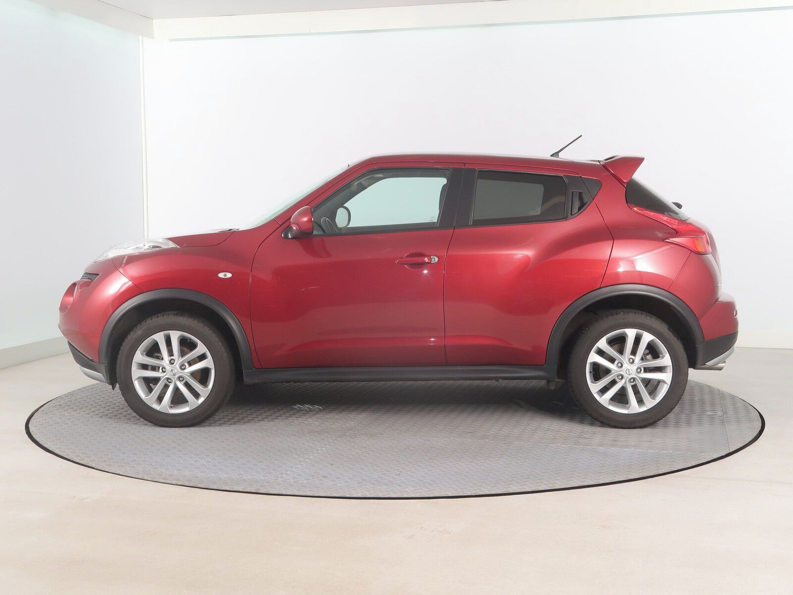 Nissan Juke, 1.6 i, ČR,1.maj, Serv.kniha - fotka 3
