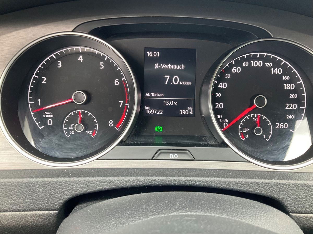 Volkswagen Golf, 1.4Tsi 92KW VYHŘ. SED. TOPstav - fotka 4